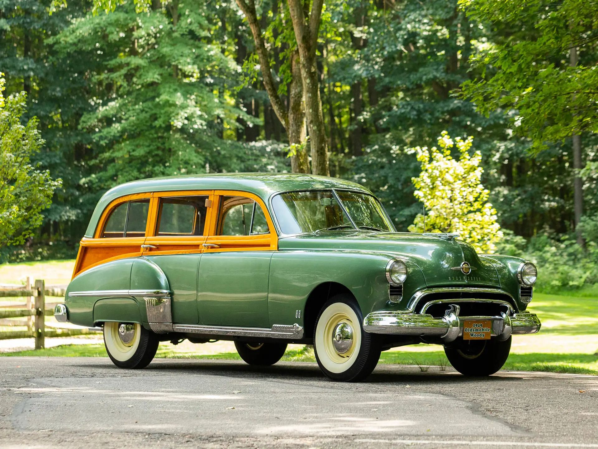 Right front 3q view of a 1949 Oldsmobile station wagon