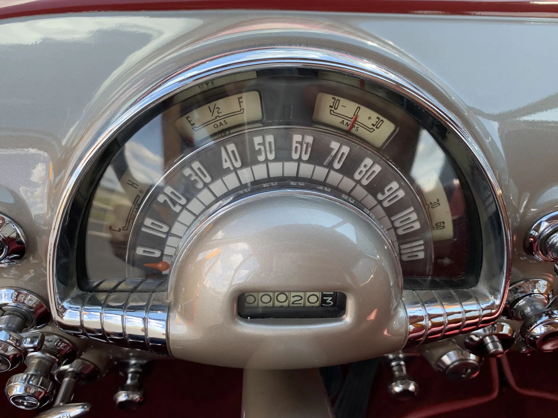 Dashboard instrument cluster of a 1949 Oldsmobile
