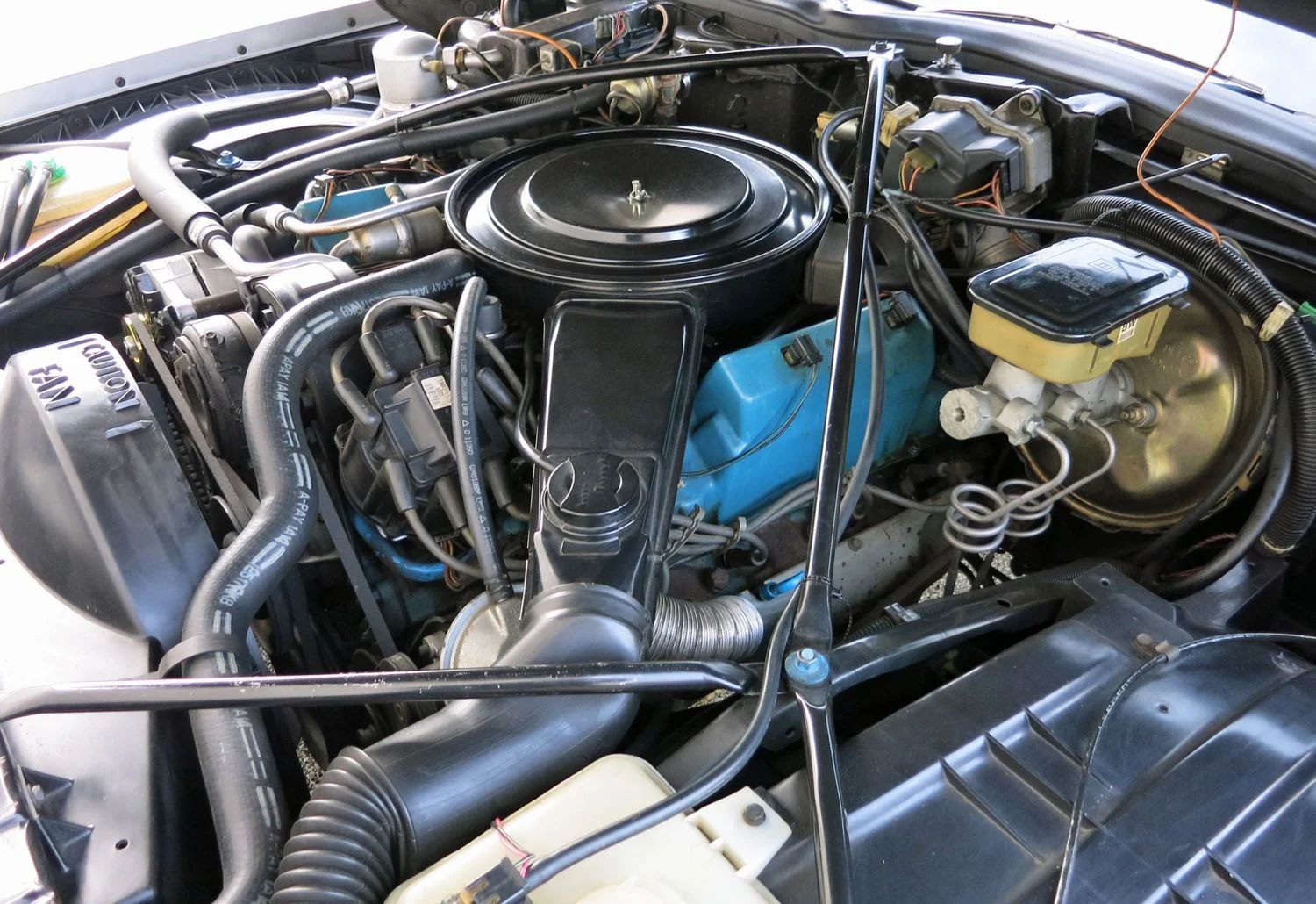 Cadillac V-8 engine