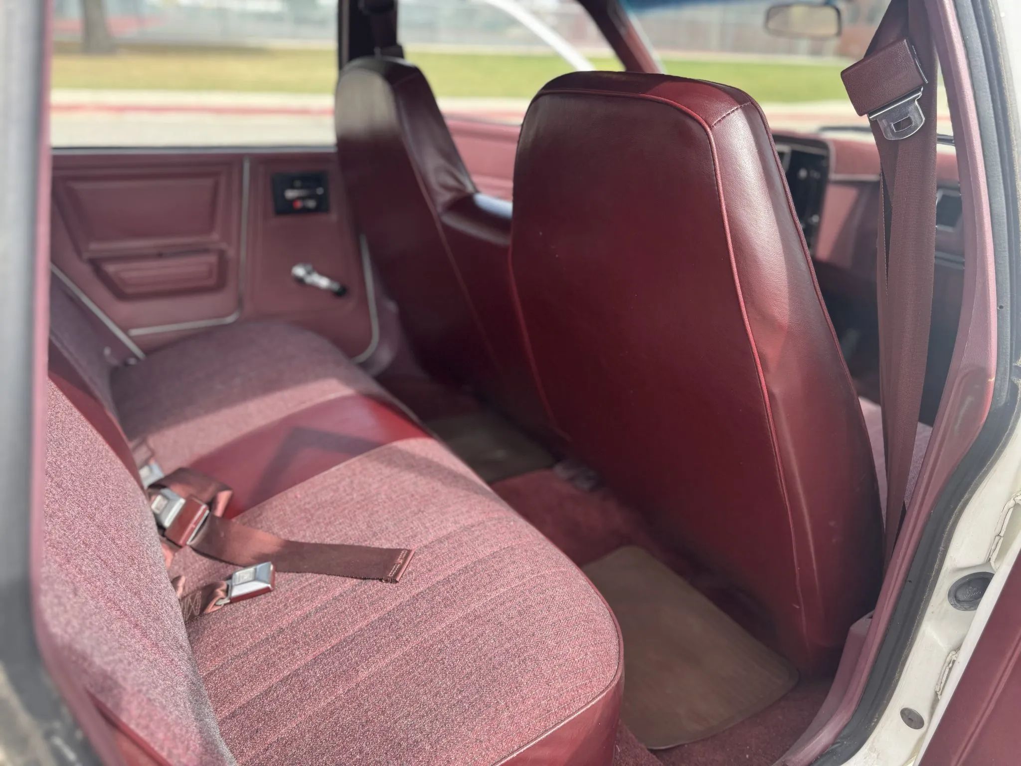 1981 Chevrolet Citation 4-Speed Hatchback: A Well-Preserved Example Of GM's Greatest Failure 4 Back seat of a 1981 Citation 5-door hatchback, seen through the right rear door