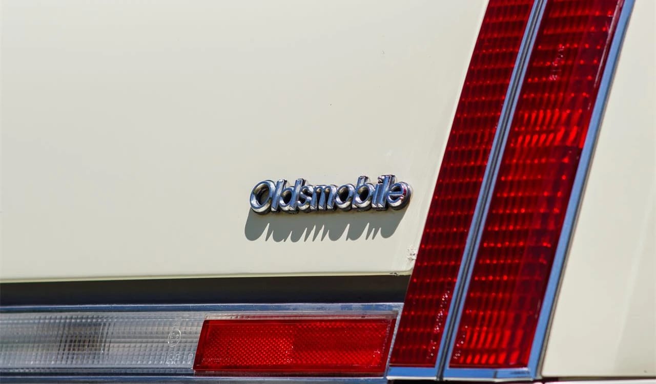 1981 Oldsmobile Cutlass Supreme Coupe: Still America's Favorite Intermediate, But No Longer Supreme 14 Closeup of the Oldsmobile badge on a 1981 Cutlass
