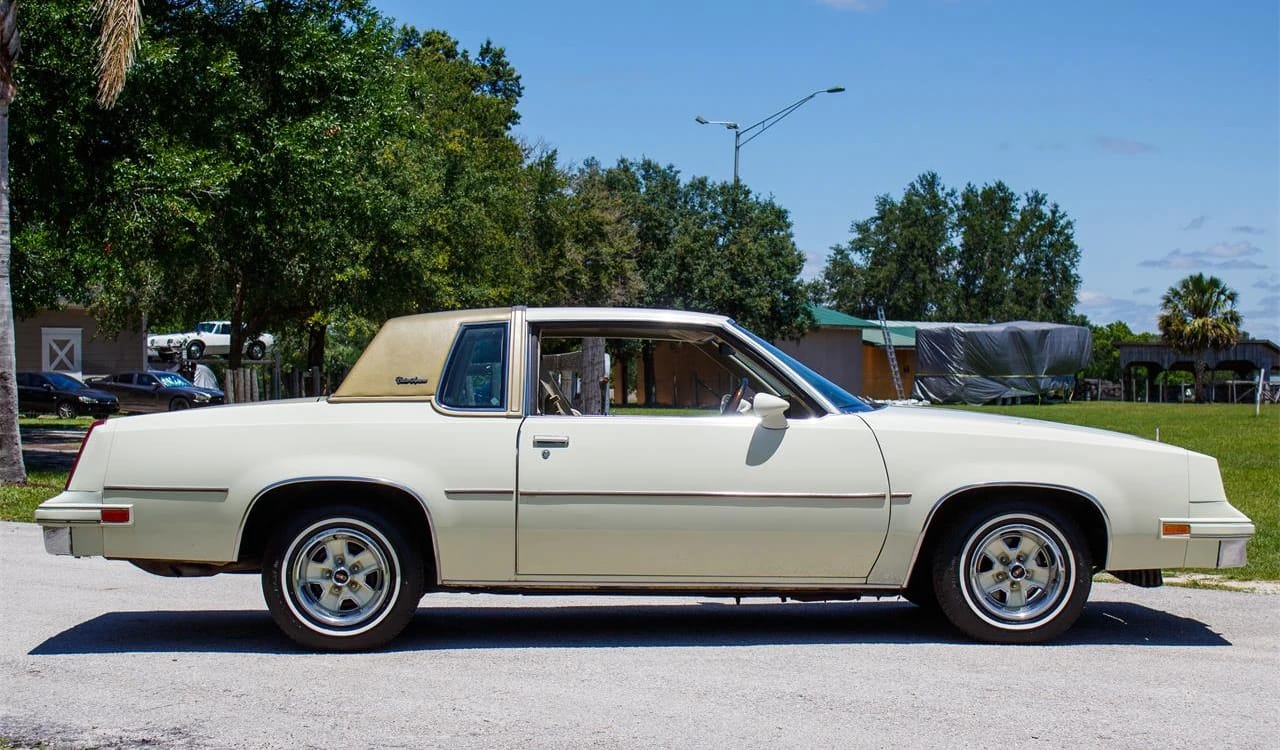1981 Oldsmobile Cutlass Supreme Coupe: Still America's Favorite Intermediate, But No Longer Supreme 3 Right side view of a 1981 Oldsmobile Cutlass coupe