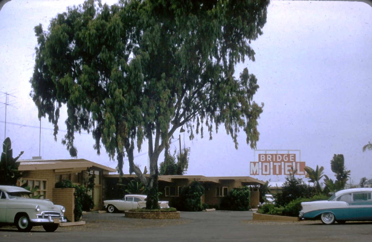 On The Road: Motel Scenes And Road Travel In Vintage Photos -- 1950s-1960s 2 Captura de pantalla 2026 05 11 19.57.11