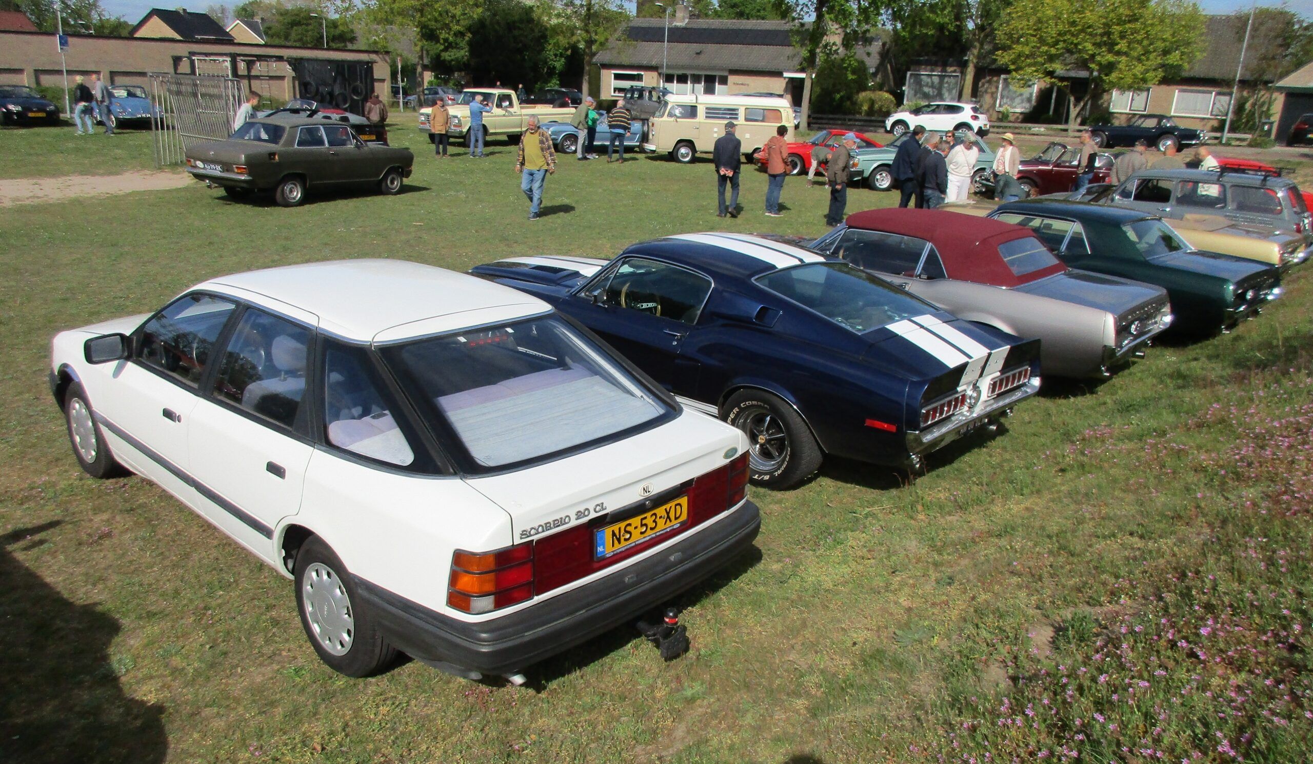 KMZ Hernen april 2026 - 1985 Ford Scorpio and first gen Ford Mustangs - 2