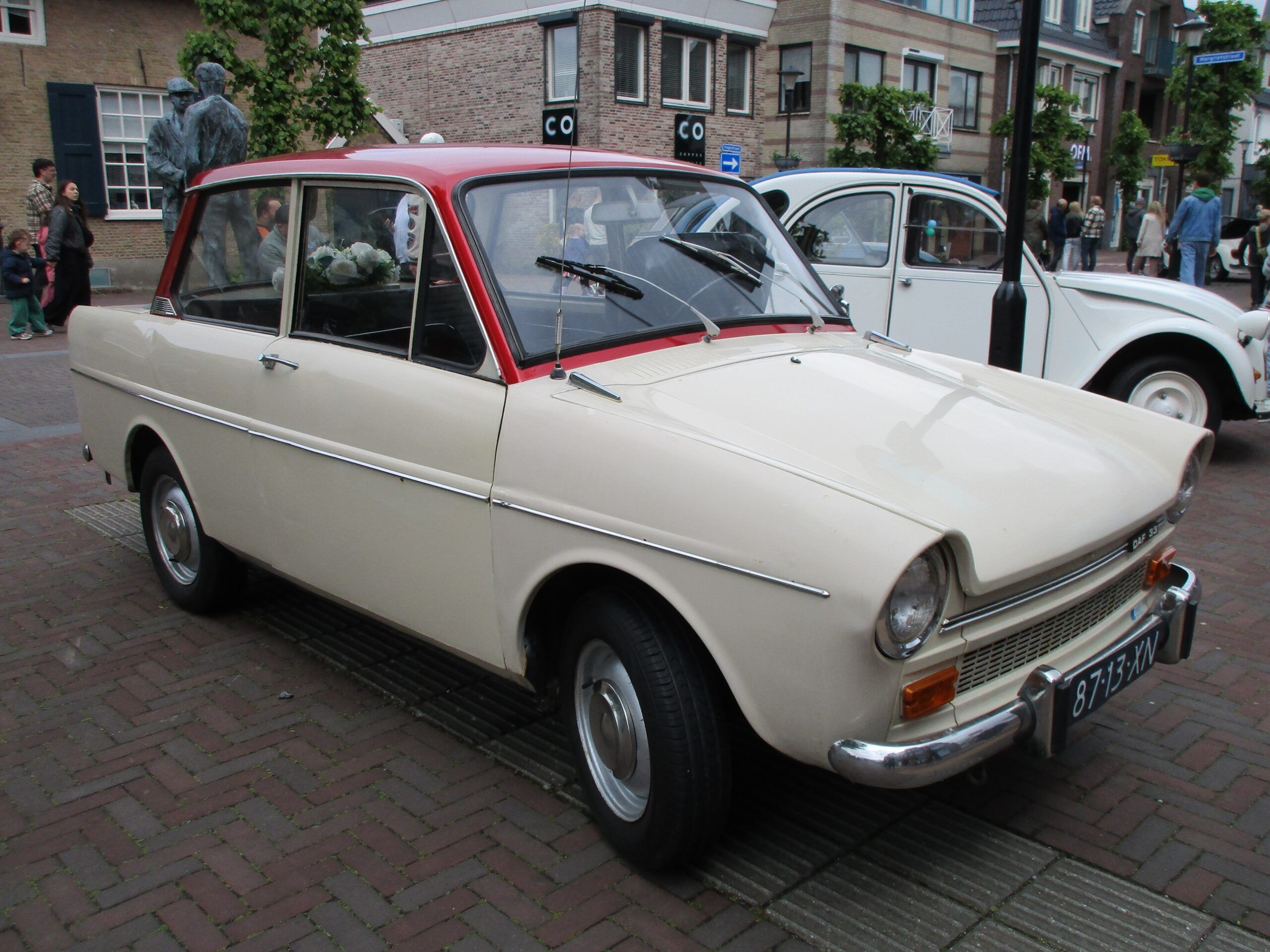2026 Cars 'n' Bites Druten: European and Japanese Classics -- What Will Your Pleasure Be? 40 2026 Cars 'n' Bites Druten - 1973 DAF 33 Variomatic - 1
