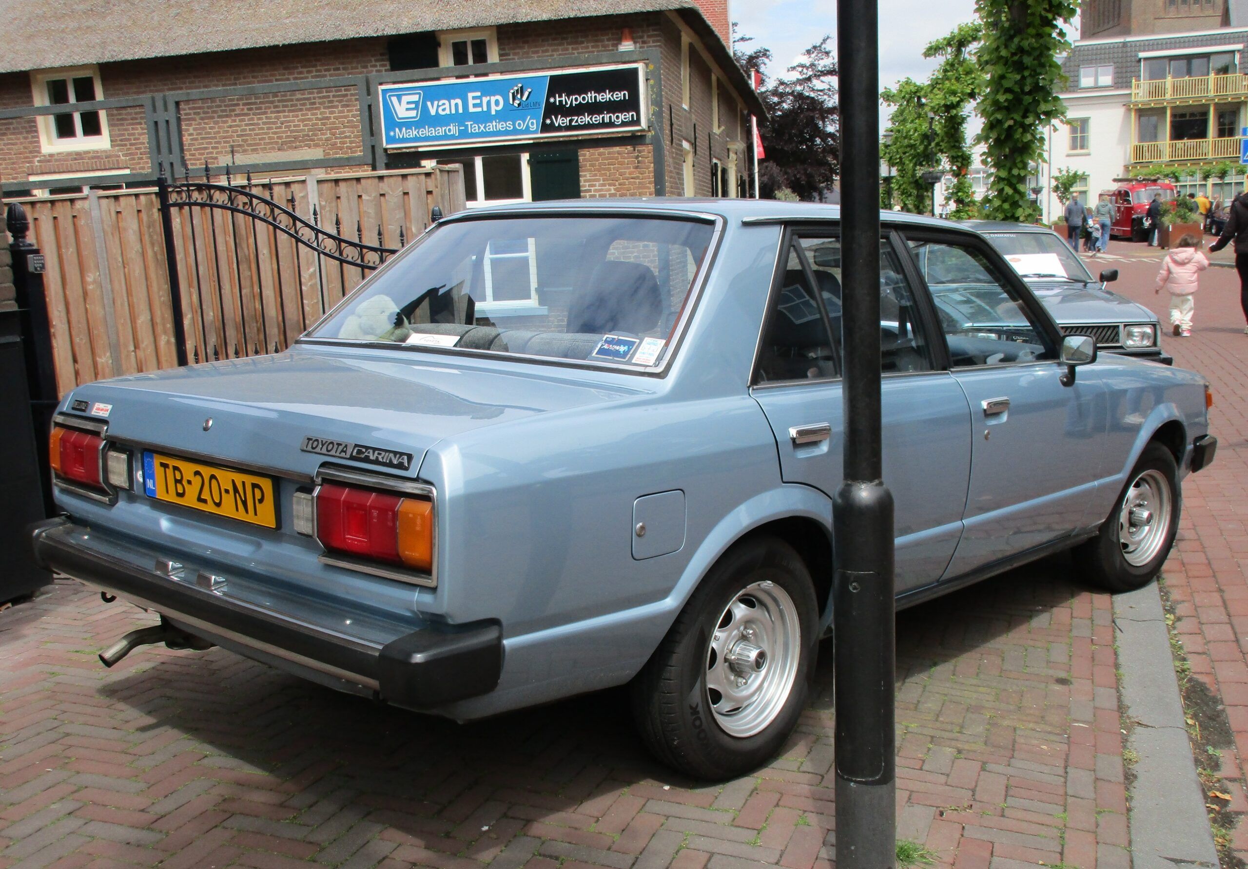 2026 Cars 'n' Bites Druten: European and Japanese Classics -- What Will Your Pleasure Be? 32 2026 Cars 'n' Bites Druten - 1981 Toyota Carina Deluxe Automatic (TA40-series) - 3