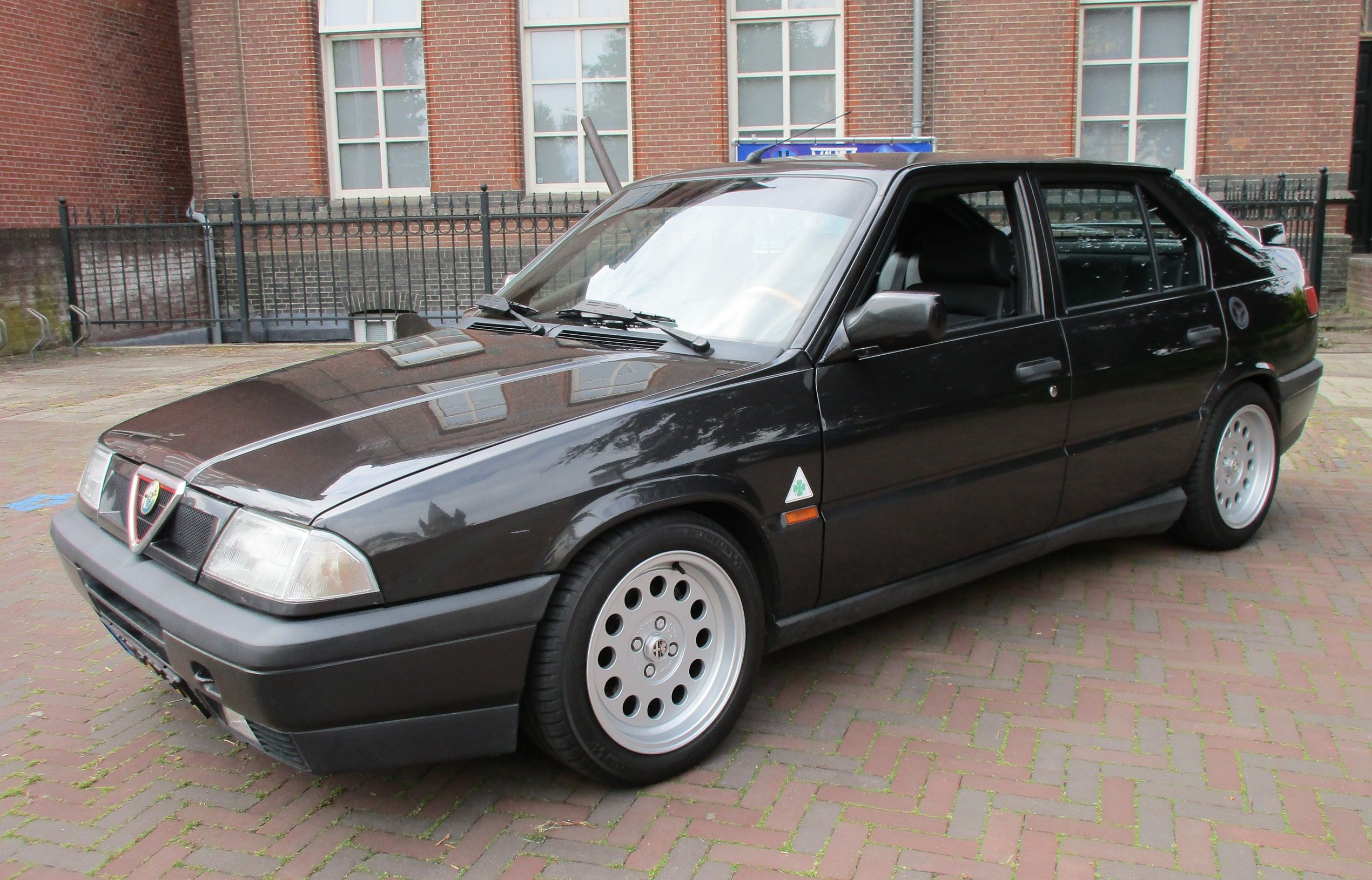 2026 Cars 'n' Bites Druten: European and Japanese Classics -- What Will Your Pleasure Be? 18 2026 Cars 'n' Bites Druten - 1993 Alfa Romeo 33 Imola - 1