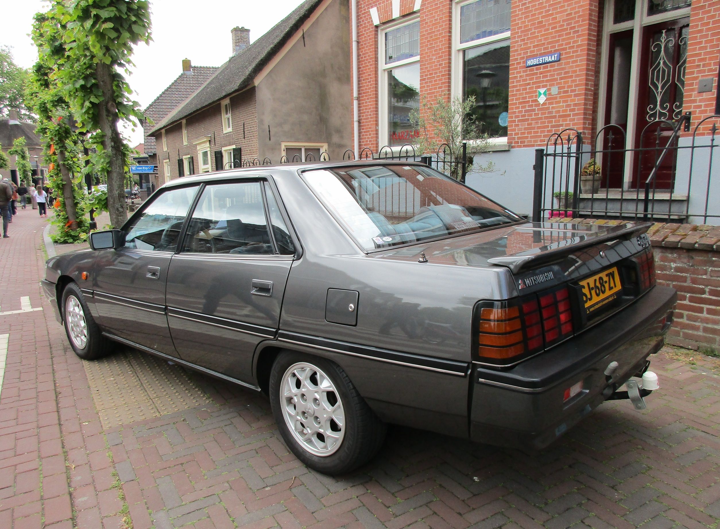 2026 Cars 'n' Bites Druten: European and Japanese Classics -- What Will Your Pleasure Be? 27 2026 Cars 'n' Bites Druten - 1987 Mitsubishi Sapporo 2400 GLS Automatic - 5