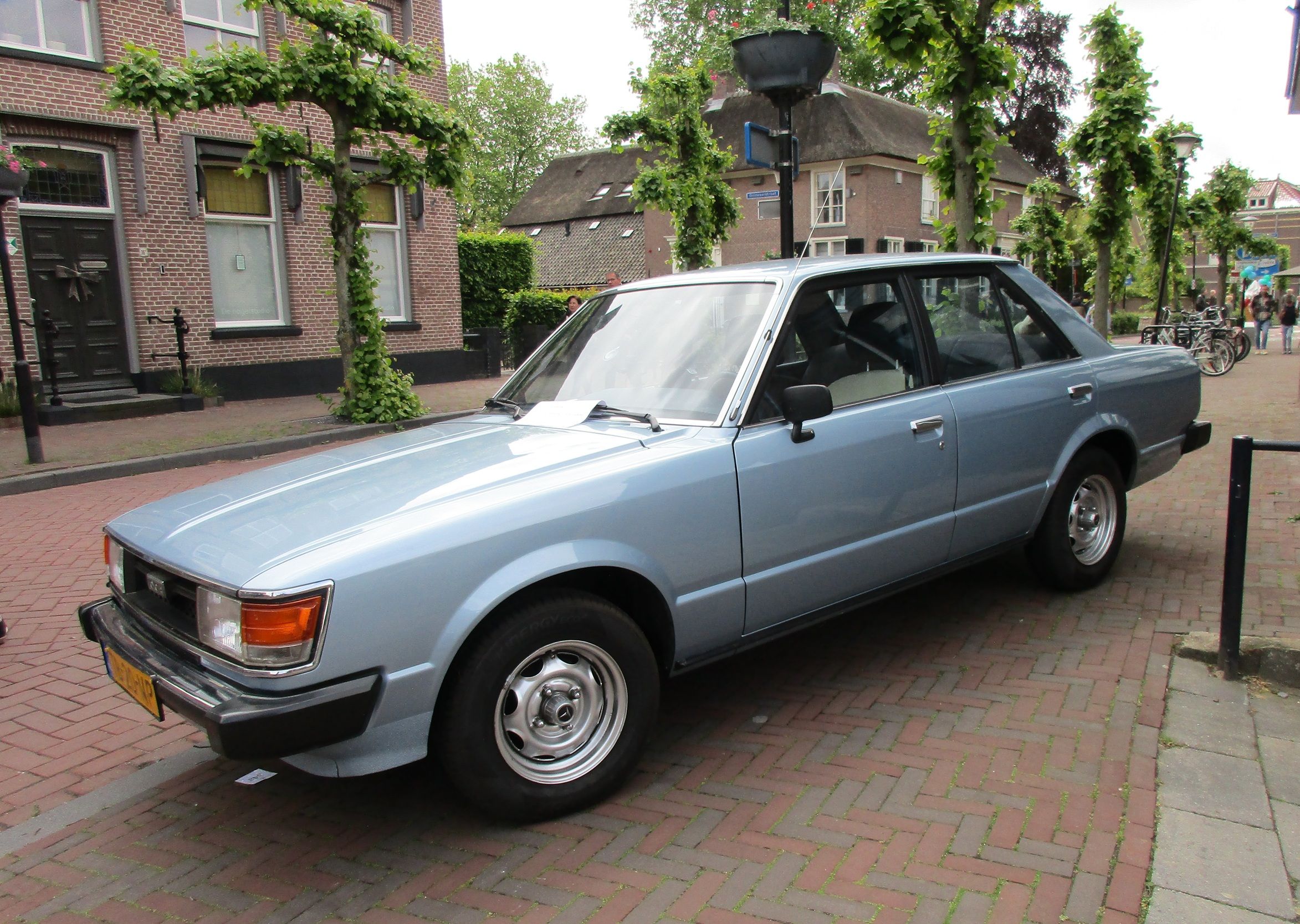 2026 Cars 'n' Bites Druten: European and Japanese Classics -- What Will Your Pleasure Be? 30 2026 Cars 'n' Bites Druten - 1981 Toyota Carina Deluxe Automatic (TA40-series) - 1