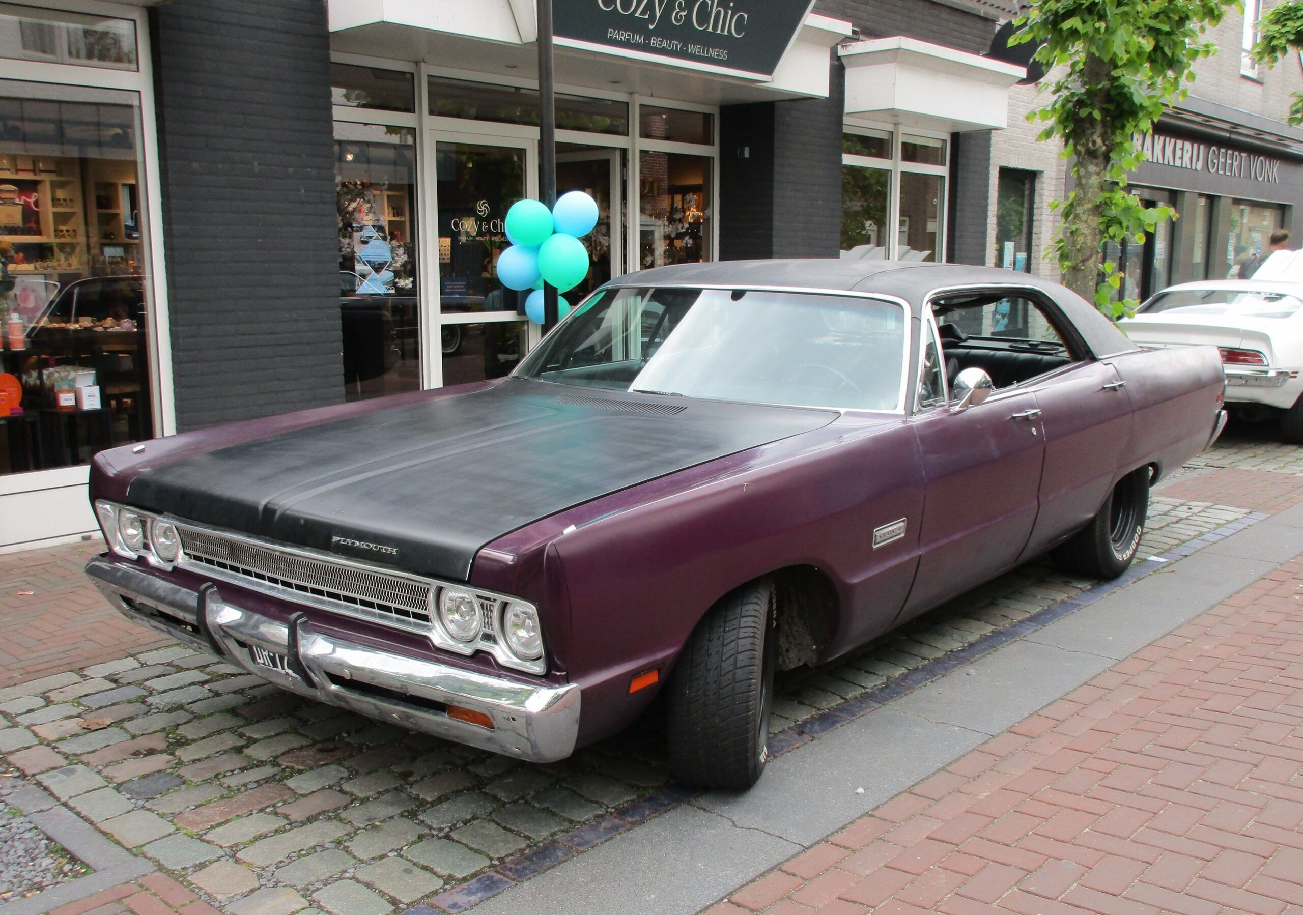 2026 Cars 'n' Bites Druten - Just Park Where It Fits 11 2026 Cars 'n' Bites Druten - 1969 Plymouth Fury III - 1