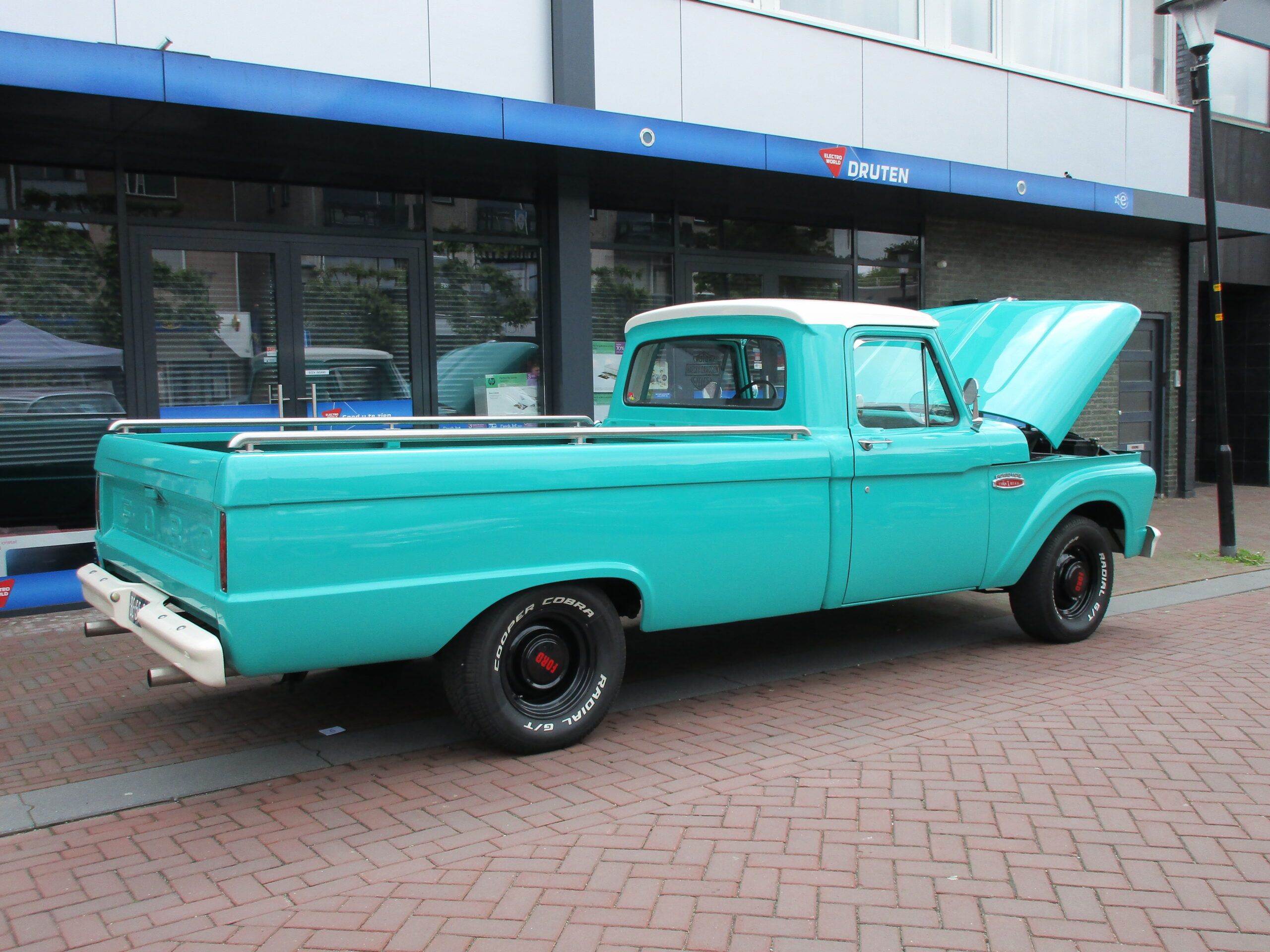 2026 Cars 'n' Bites Druten - Just Park Where It Fits 2 2026 Cars 'n' Bites Druten - 1965 Ford F-100 with Twin I Beam IFS - 2