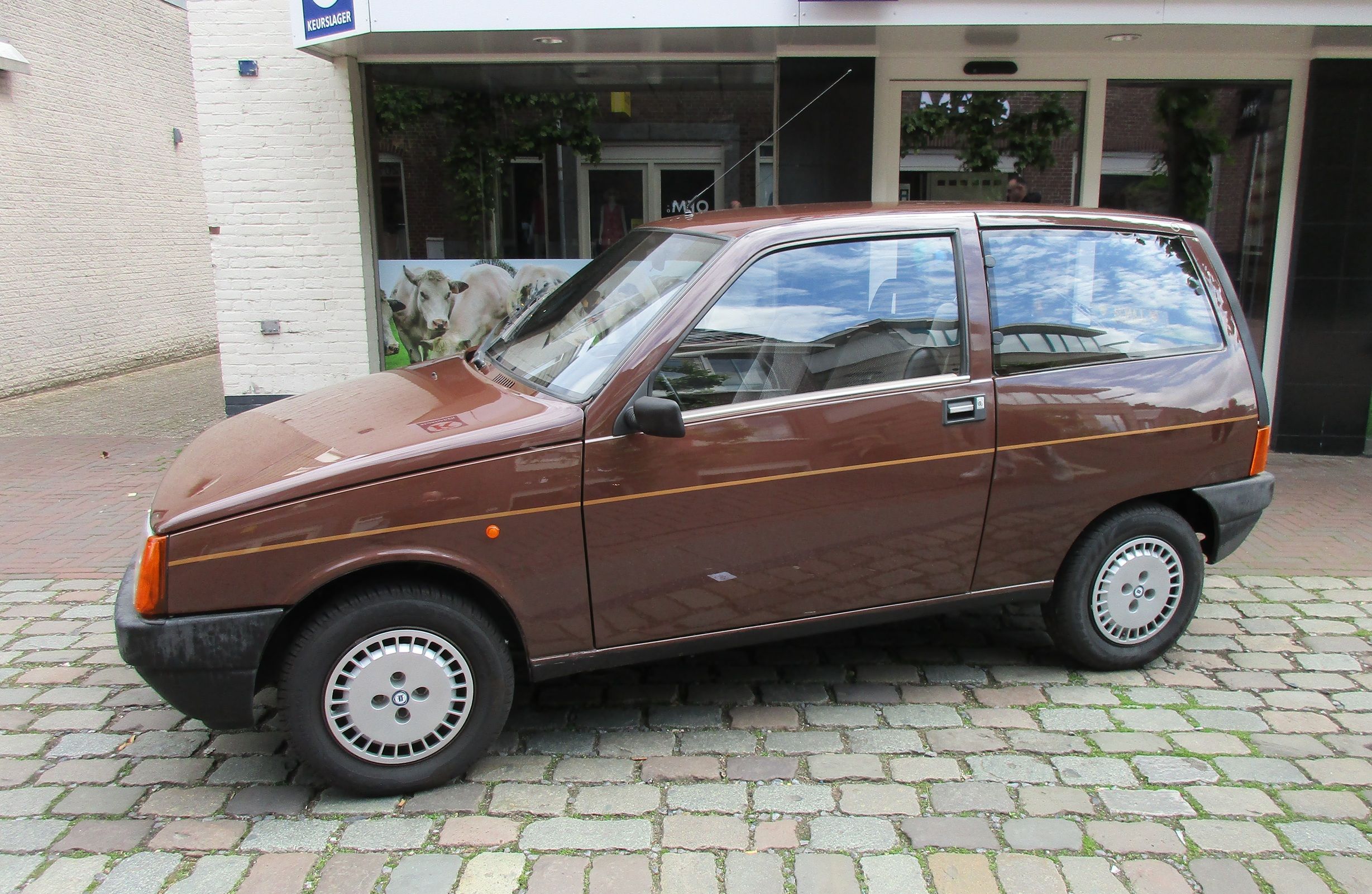 2026 Cars 'n' Bites Druten: European and Japanese Classics -- What Will Your Pleasure Be? 10 2026 Cars 'n' Bites Druten - 1986 Autobianchi-Lancia Y10 Fire - 2