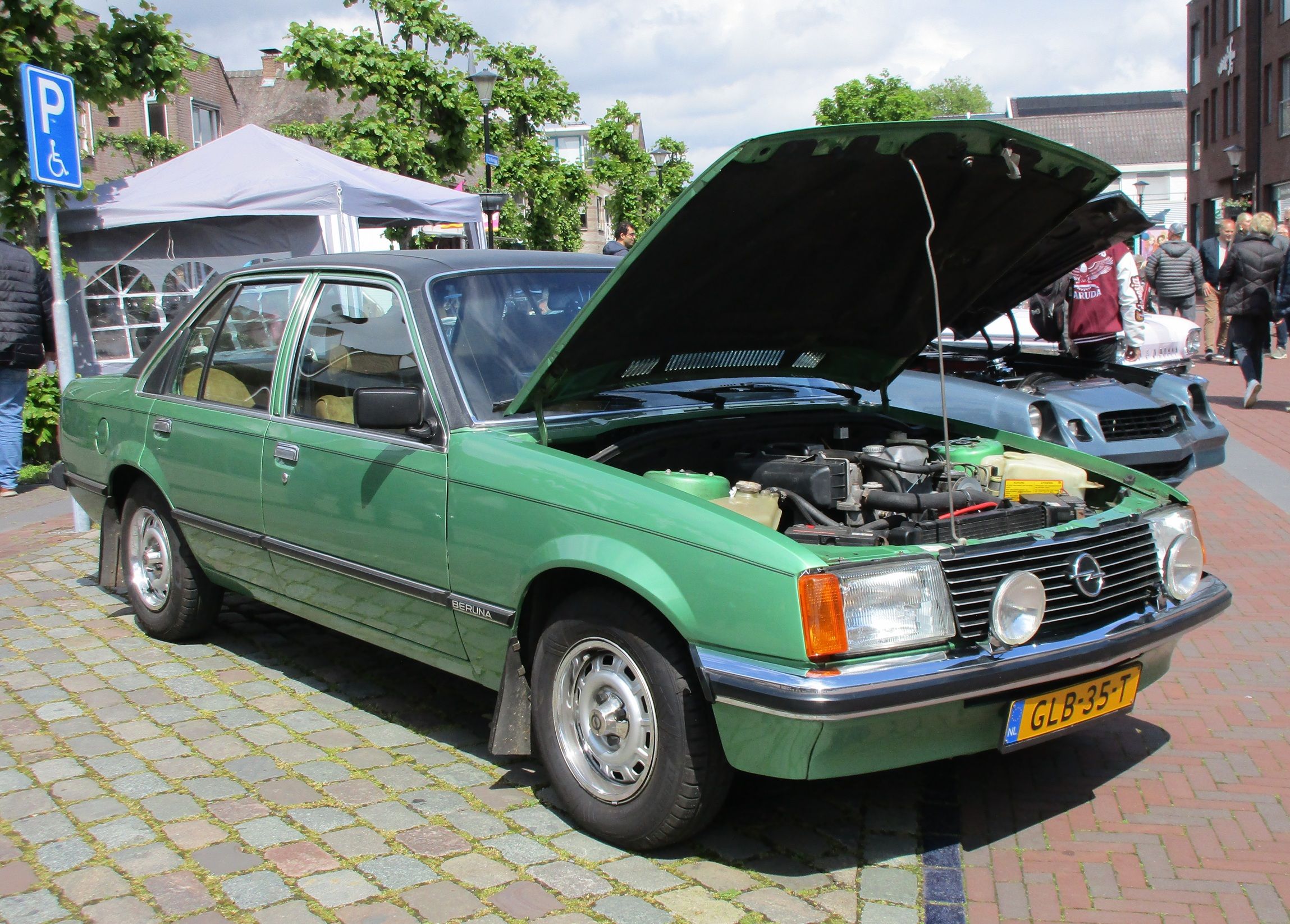 2026 Cars 'n' Bites Druten: European and Japanese Classics -- What Will Your Pleasure Be? 3 2026 Cars 'n' Bites Druten - 1979 Opel Rekord E1 2.3 D - 1