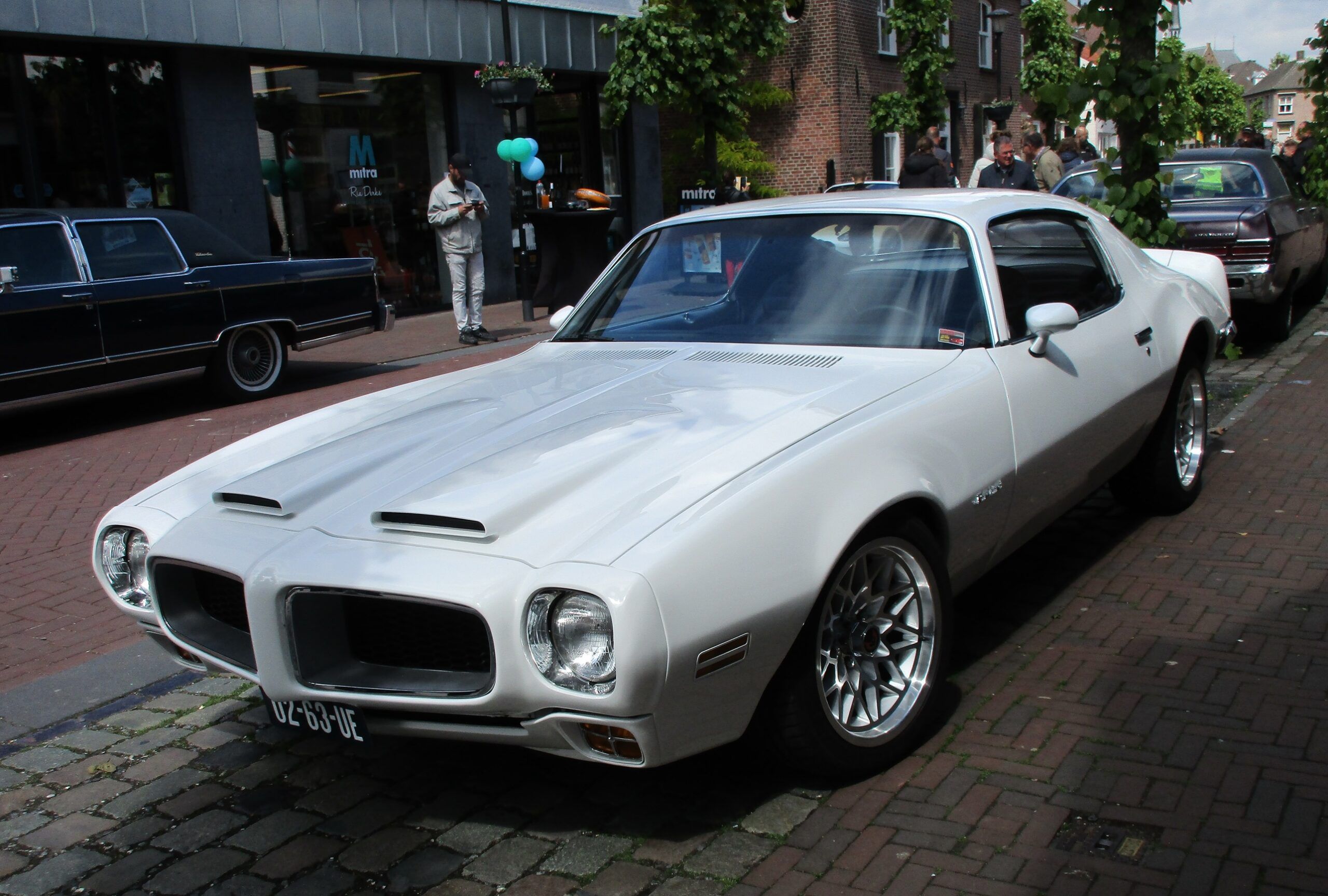 2026 Cars 'n' Bites Druten - Just Park Where It Fits 16 2026 Cars 'n' Bites Druten - 1972 Pontiac Firebird - 1