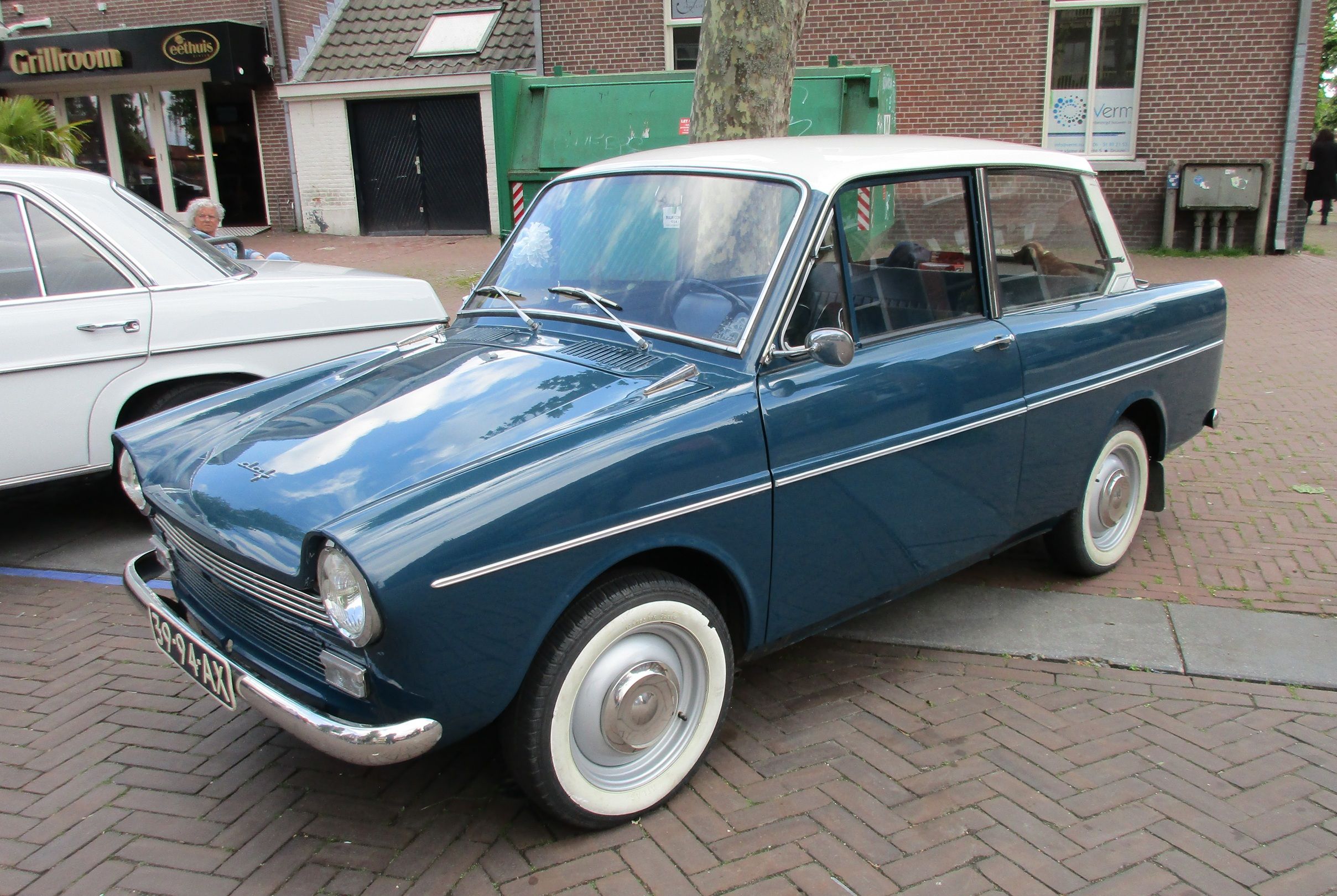 2026 Cars 'n' Bites Druten: European and Japanese Classics -- What Will Your Pleasure Be? 38 2026 Cars 'n' Bites Druten - 1966 DAF Daffodil 32 - 1