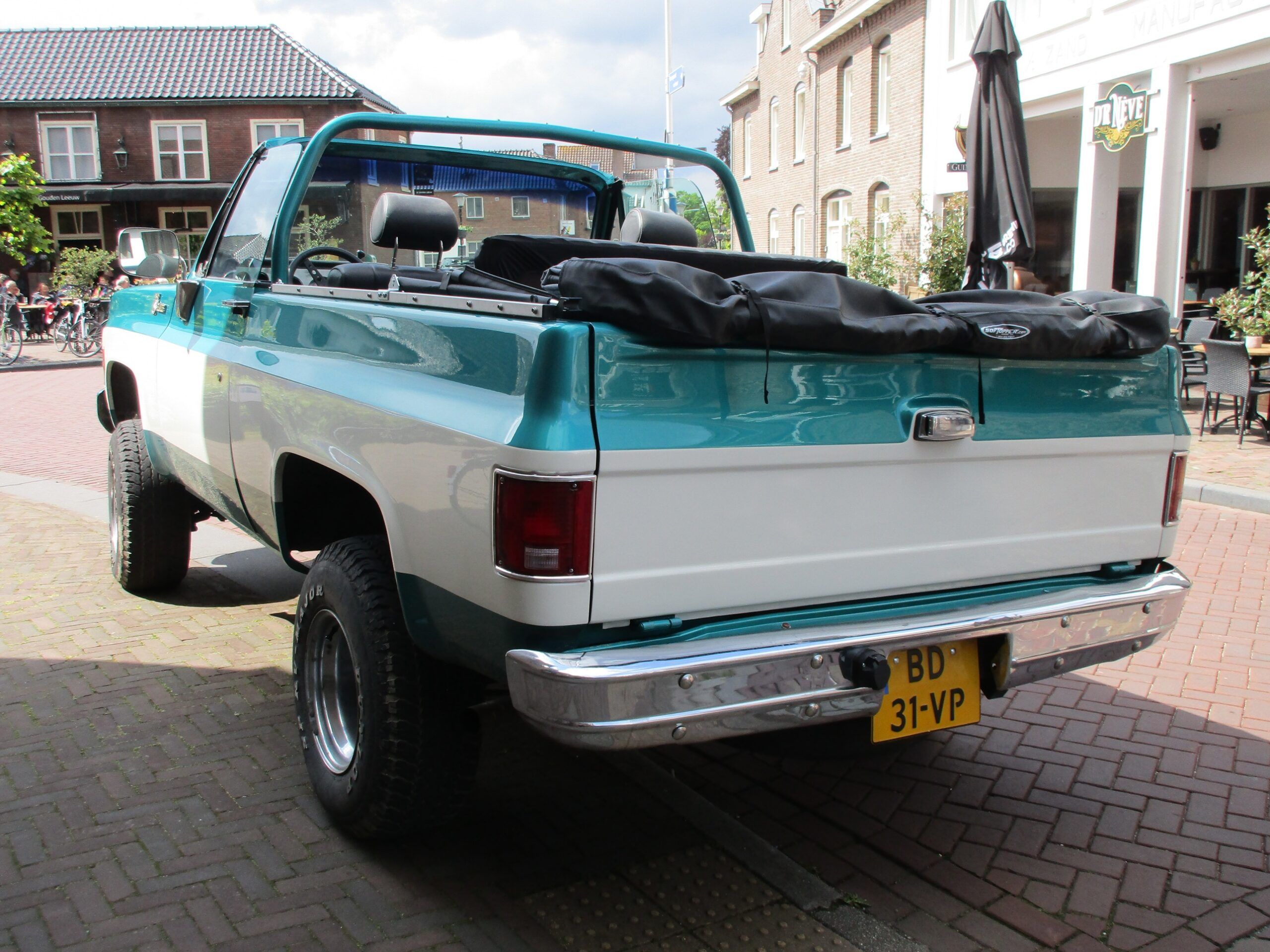 2026 Cars 'n' Bites Druten - Just Park Where It Fits 29 2026 Cars 'n' Bites Druten - 1978 Chevrolet K5 Blazer - 2