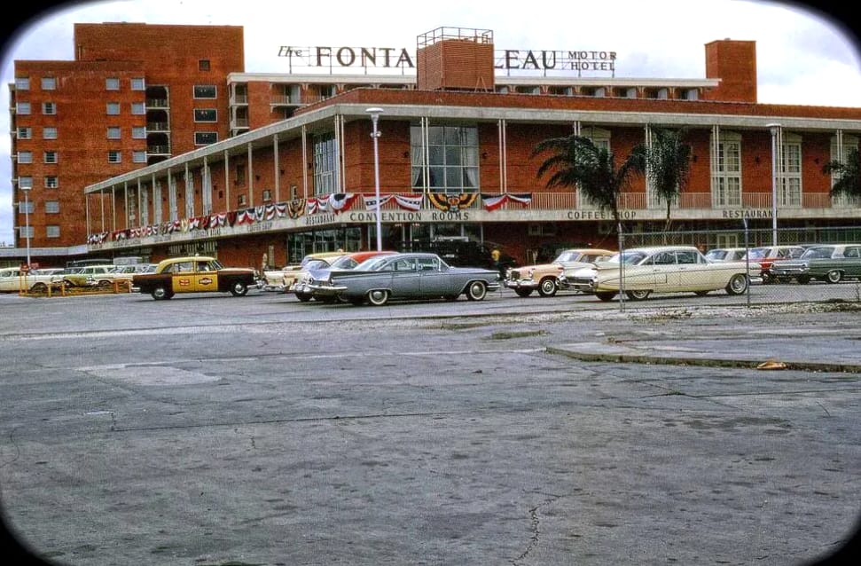 On The Road: Motel Scenes And Road Travel In Vintage Photos -- 1950s-1960s 9 Screenshot 20250206 103233