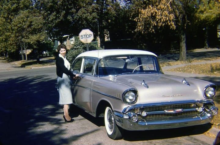 1950s Chevrolets In Vintage Photos 11 fe29e681e0e95b291469f2530bfad1db
