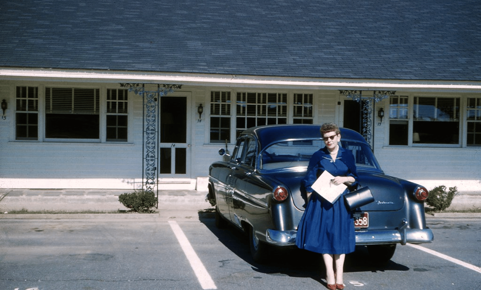 On The Road: Motel Scenes And Road Travel In Vintage Photos -- 1950s-1960s 3 upload 2024 12 10 22 11 59