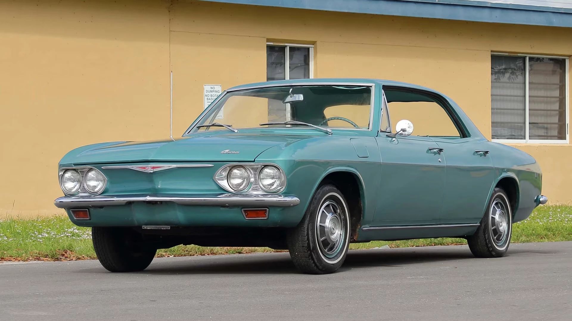 1972 Pontiac Luxury LeMans: The Rise And Fall Of The Midsize Four-Door Hardtop 2 Left front 3q view of a 1965 Corvair sedan