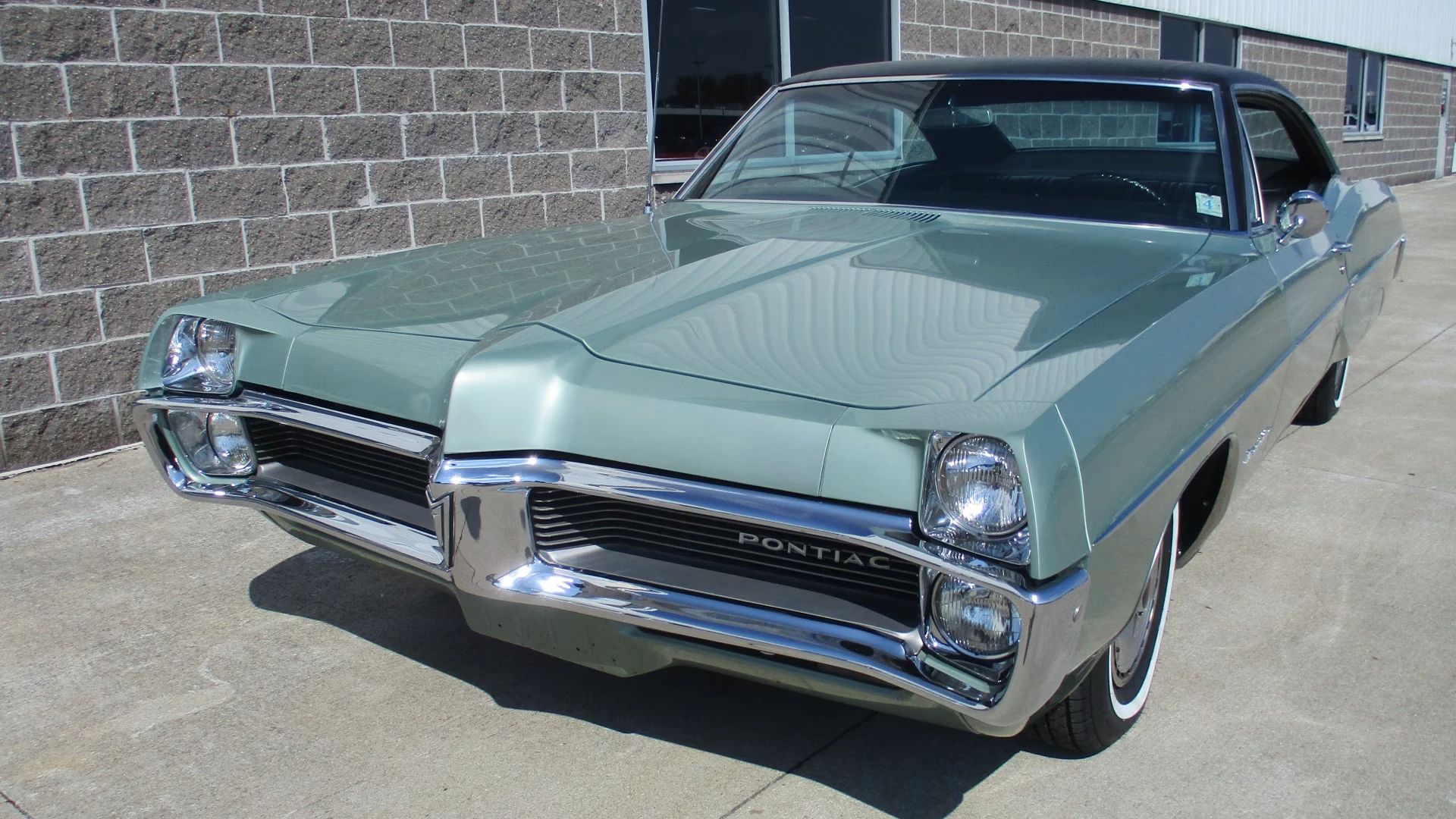 1967 Pontiac Executive Hardtop Coupe: The Star Chief Gets A Promotion 10 Left front 3q view of a 1967 Pontiac two-door hardtop