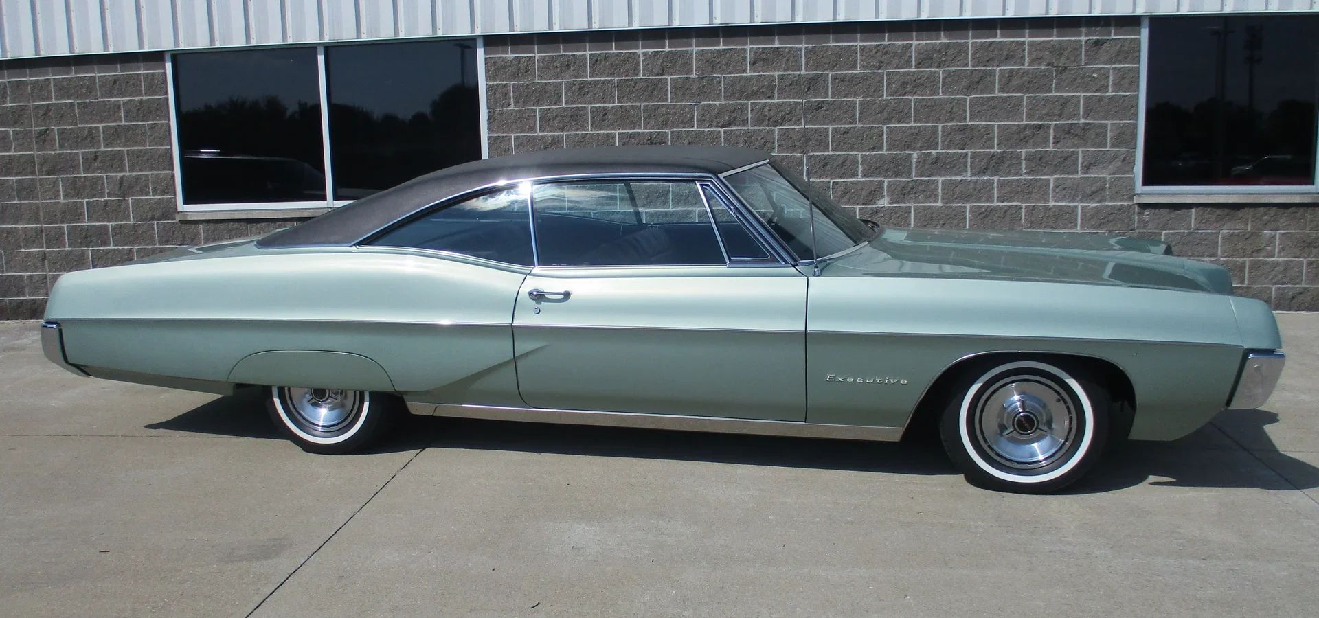 1967 Pontiac Executive Hardtop Coupe: The Star Chief Gets A Promotion 8 Right side view of a 1967 Pontiac two-door hardtop
