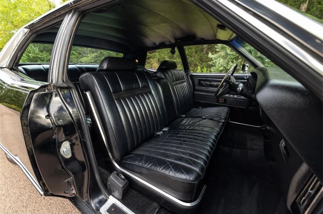 1970 Mercury Marquis Brougham Four-Door Hardtop: The Budget Continental 19 Front seat of a 1970 Lincoln Continental, seen through the front passenger door