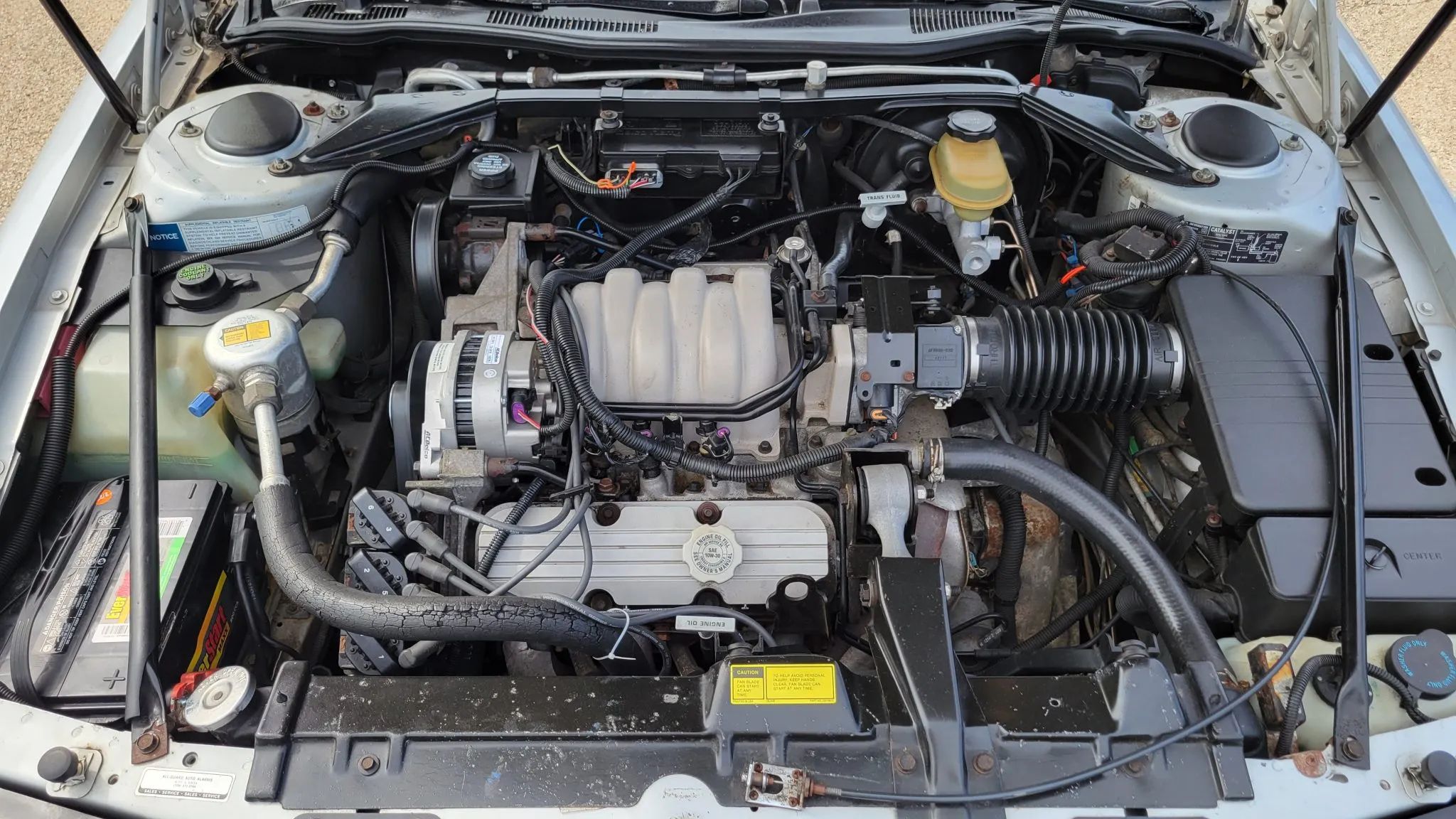 Transverse V-6 engine in a 1992 Oldsmobile Toronado
