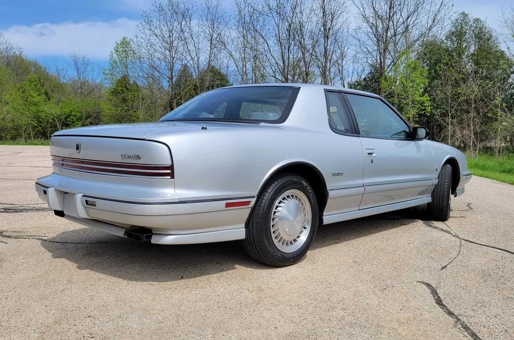 Right rear 3q view of a 1992 Oldsmobile Toronado