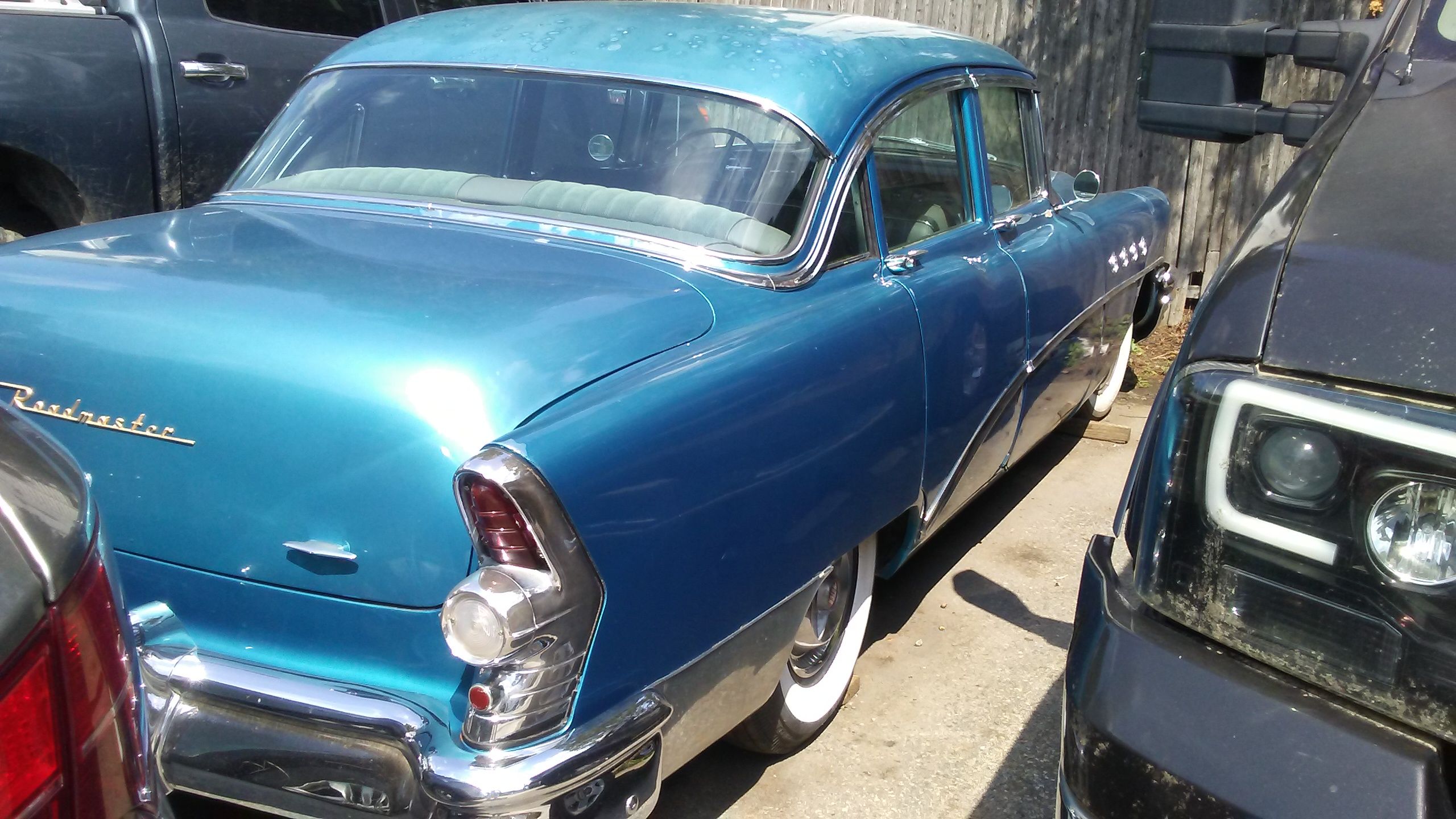 1955 Buick Roadmaster: Boxed-In But Beautiful Gas Station Find 2 20260625 151019