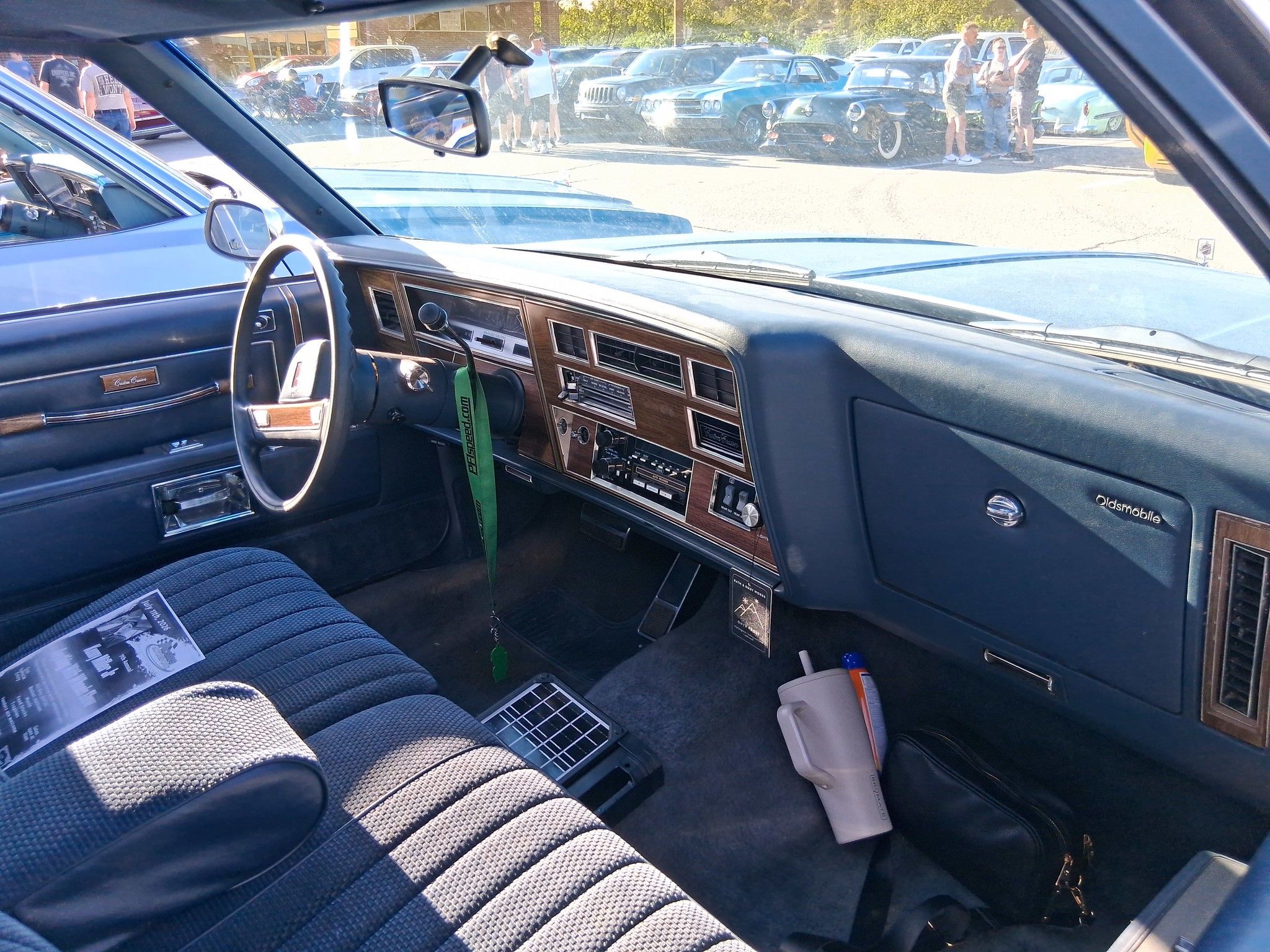 Interior Image of blue Oldsmobile Custom Cruiser