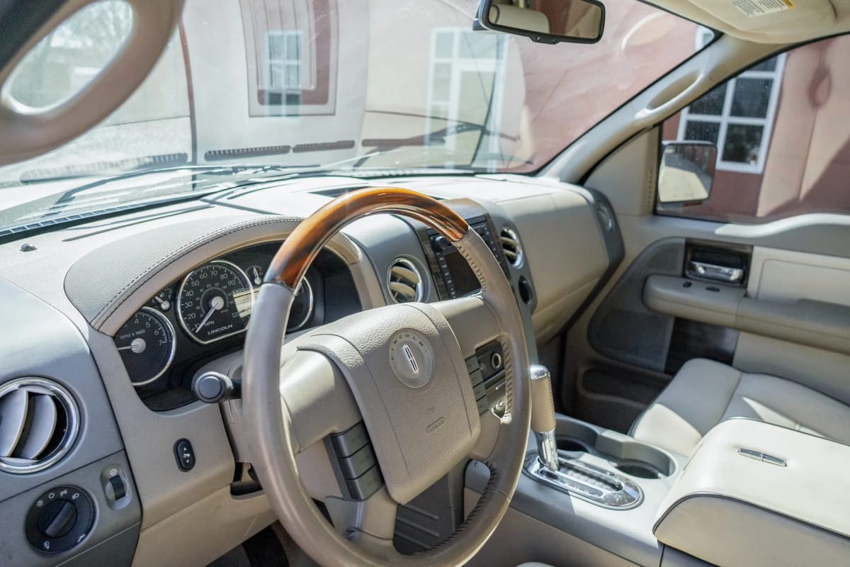 BAT Lincoln Dashboard
