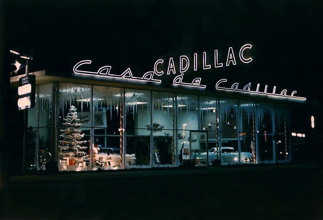 Cadillac's Best Years In Vintage Dealer Postcards -- 1950s-1970s 4 Captura de pantalla 2024 01 24 16.24.57