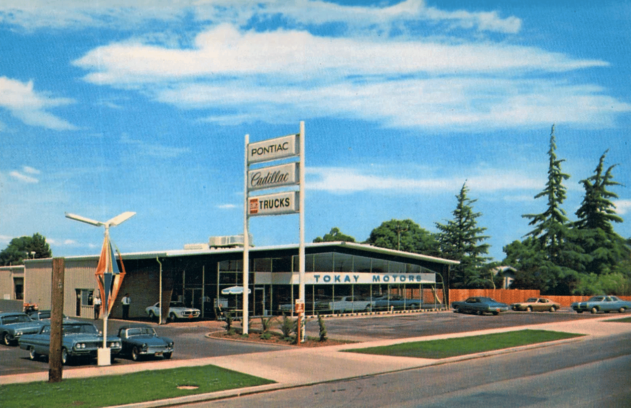 Pontiac's Best Years In Vintage Postcards -- 1960s-1970s 5 Captura de pantalla 2026 06 01 16.00.57