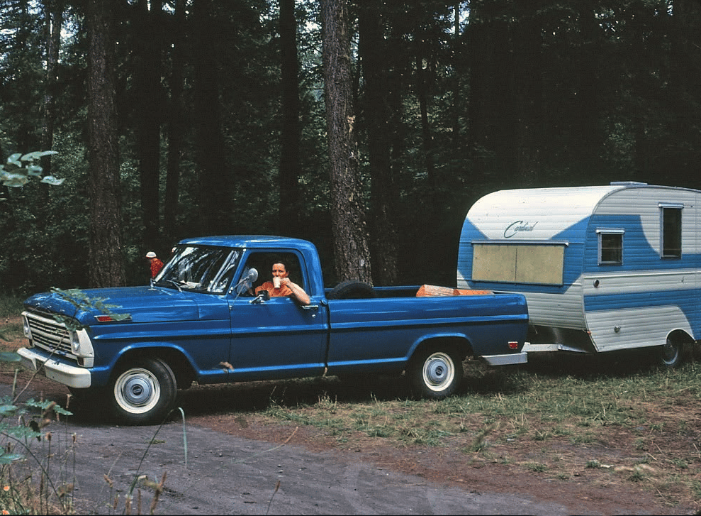 Vintage Photos Of Trucks At Work And Play -- 1950s-1970s 13 Captura de pantalla 2026 06 17 16.02.43