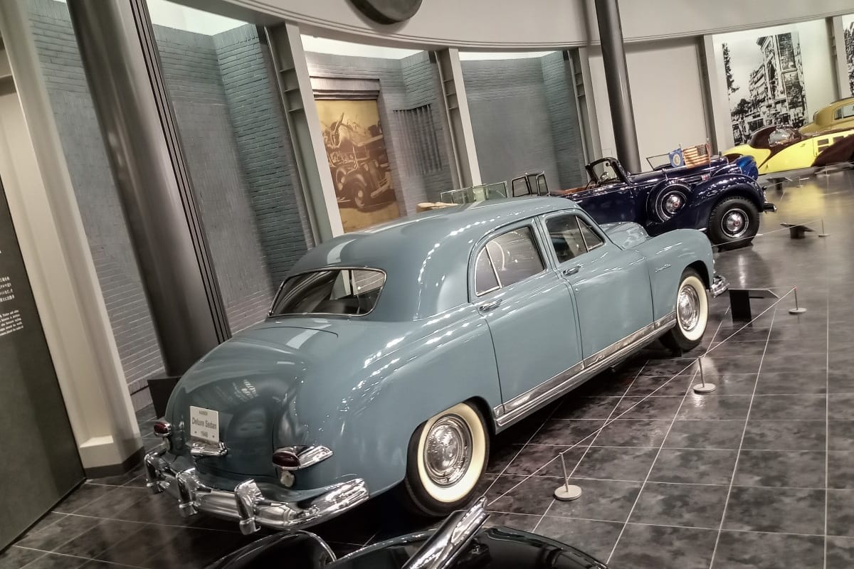 Museum Classic: 1949 Kaiser Deluxe – Store-Brand Car 10 DSC 2676 edited