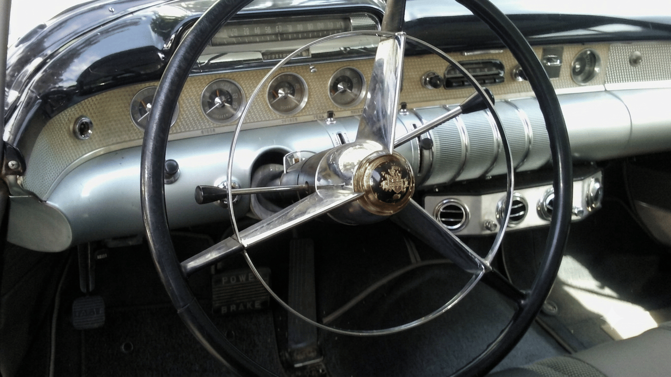 1955 Buick Roadmaster: Boxed-In But Beautiful Gas Station Find 14