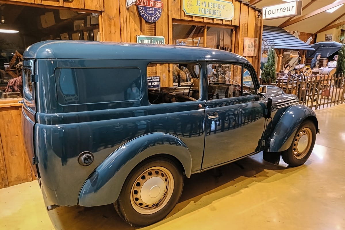 Museum Classic: 1951 Renault Juvaquatre – The Small Workhorse 16 IMG20250808124803 edited