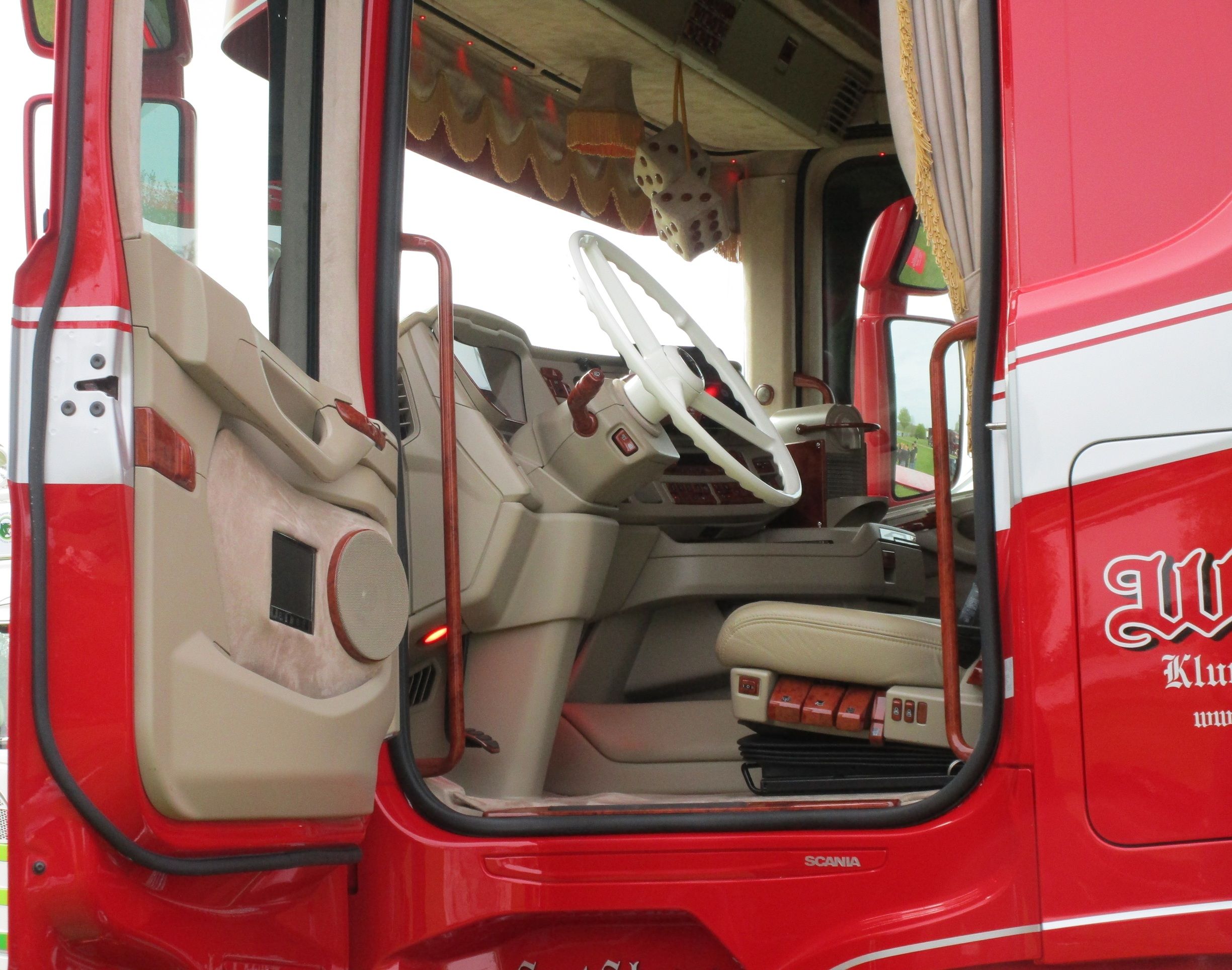 Weeda - 2024 Scania R530 V8 6x2/4 tractor with a 2026 Krone tri-axle curtainsider - 4