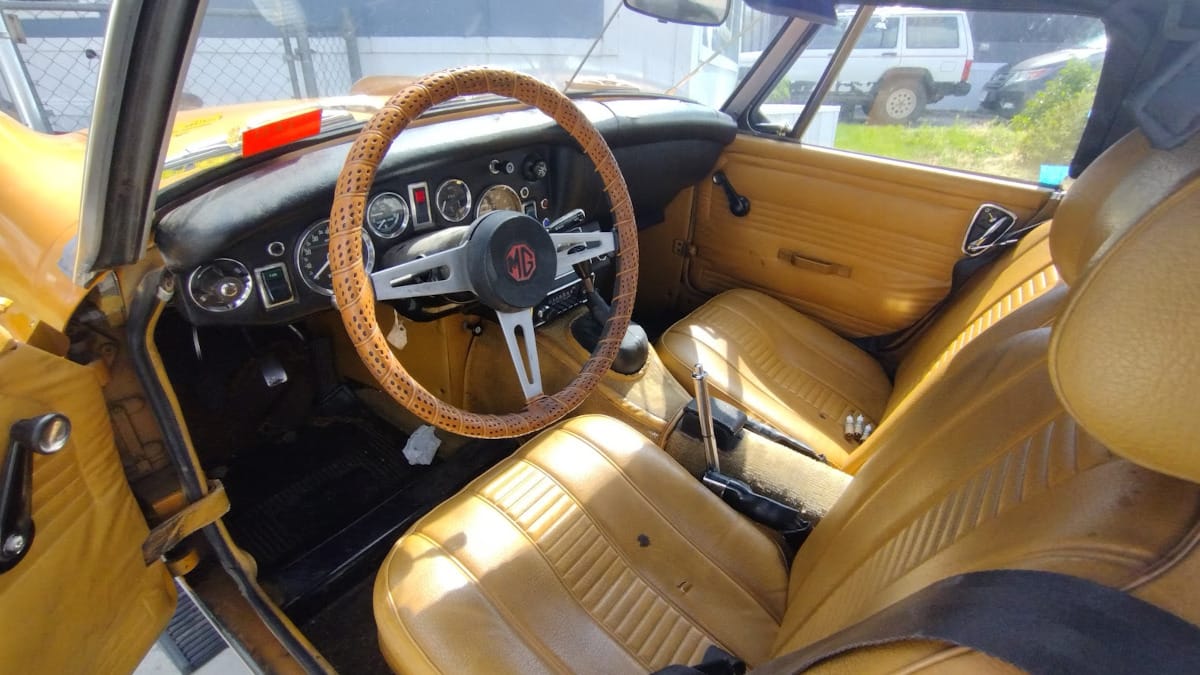 My 1973 MG Midget -- From Childhood Dream to Estate-Sale Impulse Purchase 5 Interior Before 1200