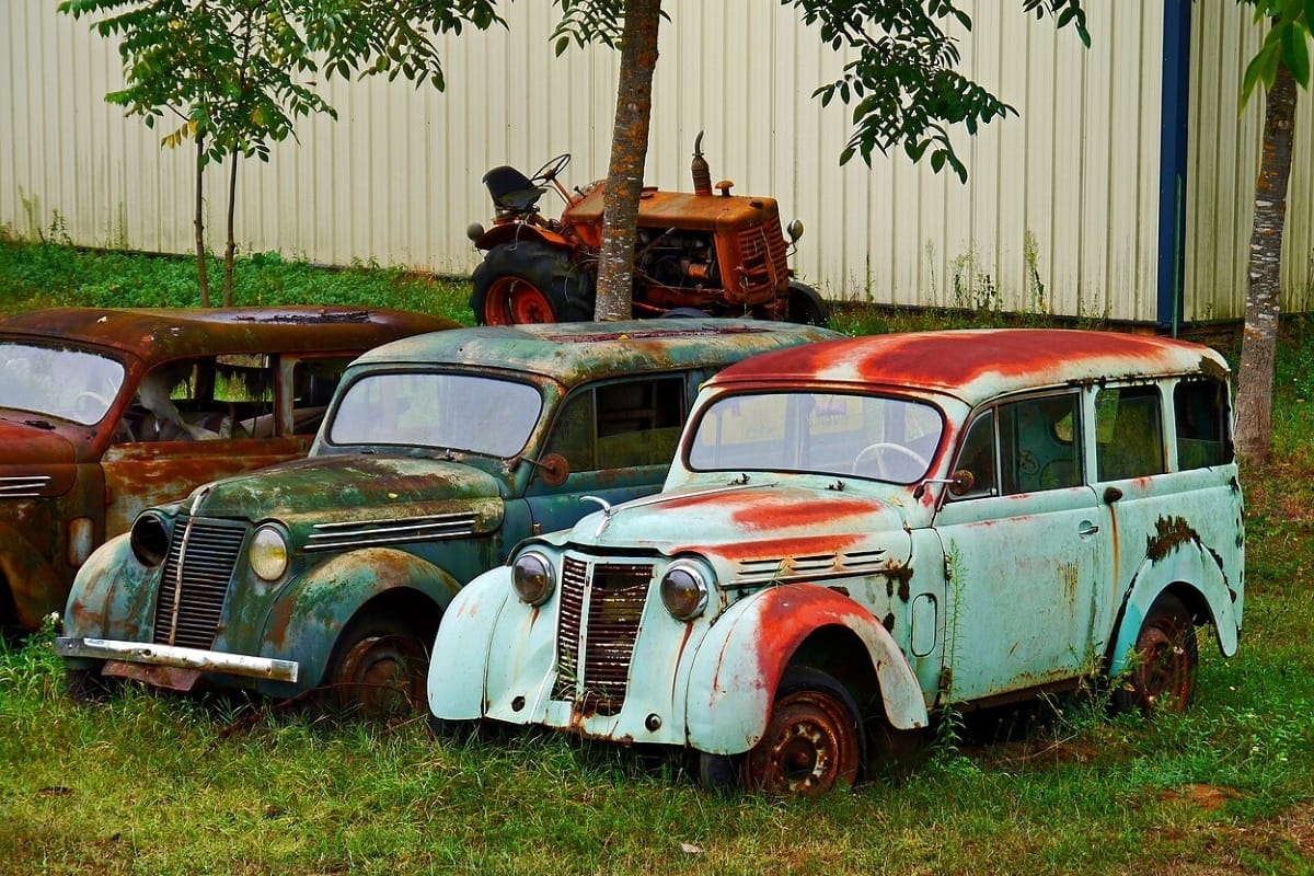 Museum Classic: 1951 Renault Juvaquatre – The Small Workhorse 15 Renault Juvaquatre van and break Wikicommons