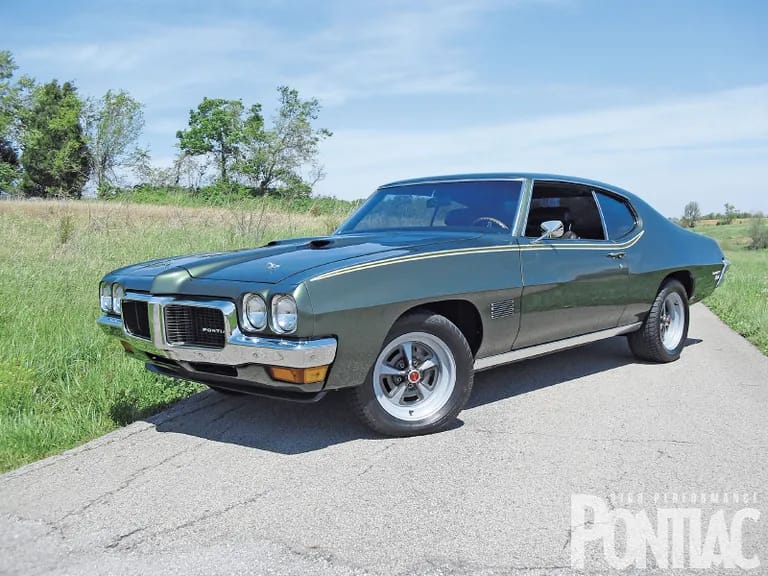 hppp 1010 02 o 1970 pontiac lemans sport side shot1