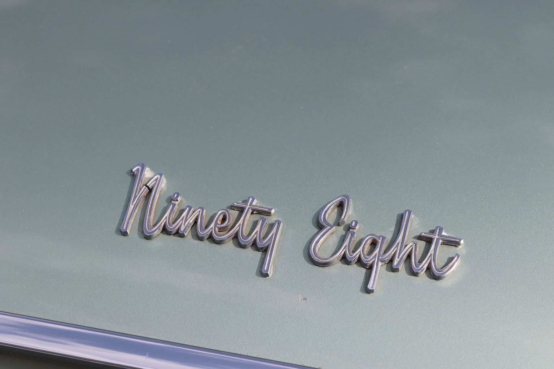 1962 Oldsmobile Ninety-Eight Holiday Coupe: A Sharper-Edged Roof Squares Off The Bubbletop 28 Closeup of "Ninety Eight" script badge