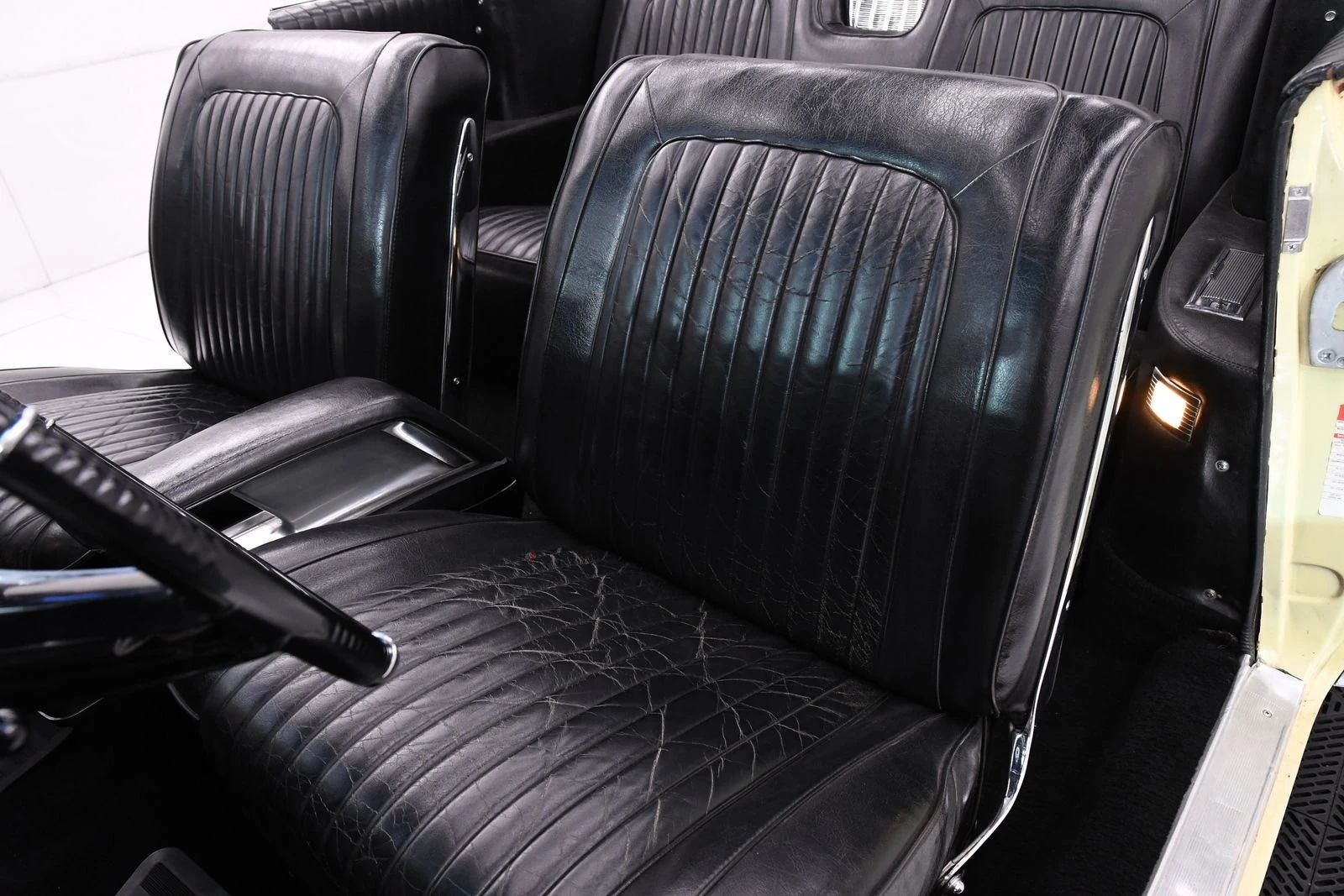 Bucket seats in a 1964 Buick