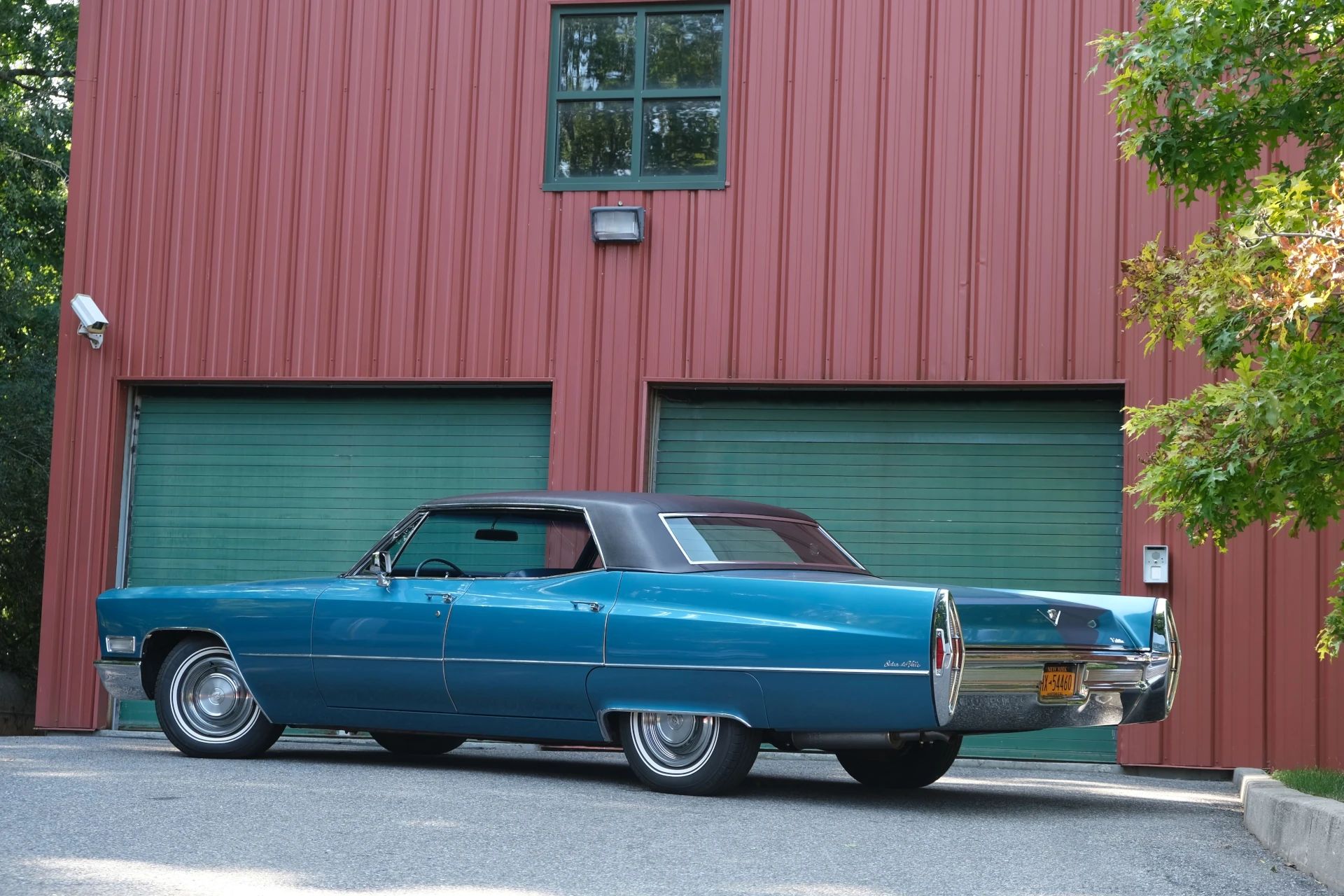 Left rear 3q view of a 1968 Cadillac four-door hardtop