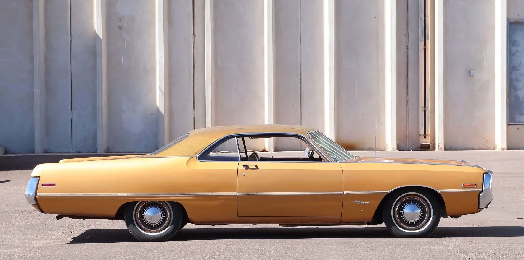 Right side view of a 1970 Chrysler hardtop