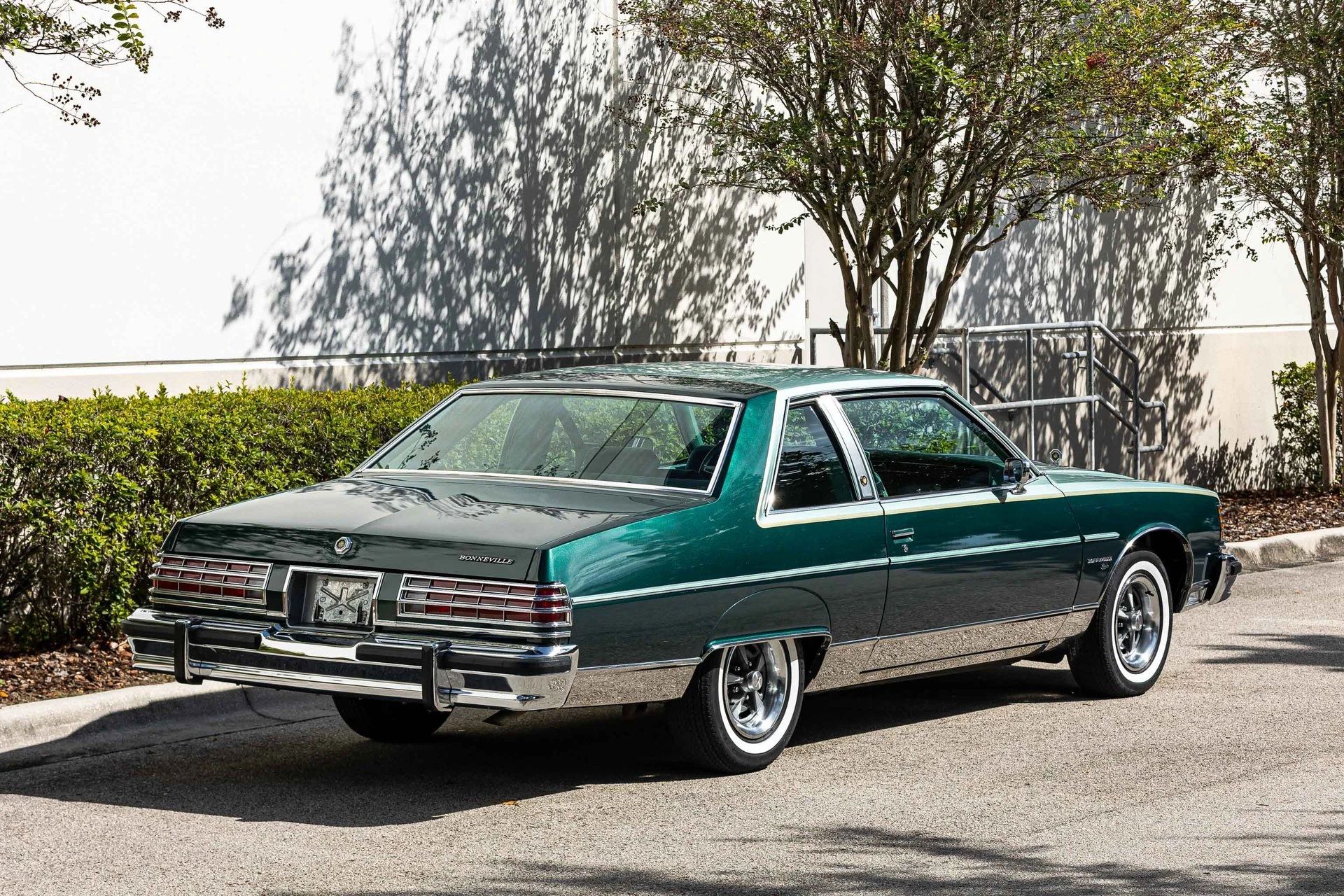 Rear 3q view of a 1977 Pontiac two-door