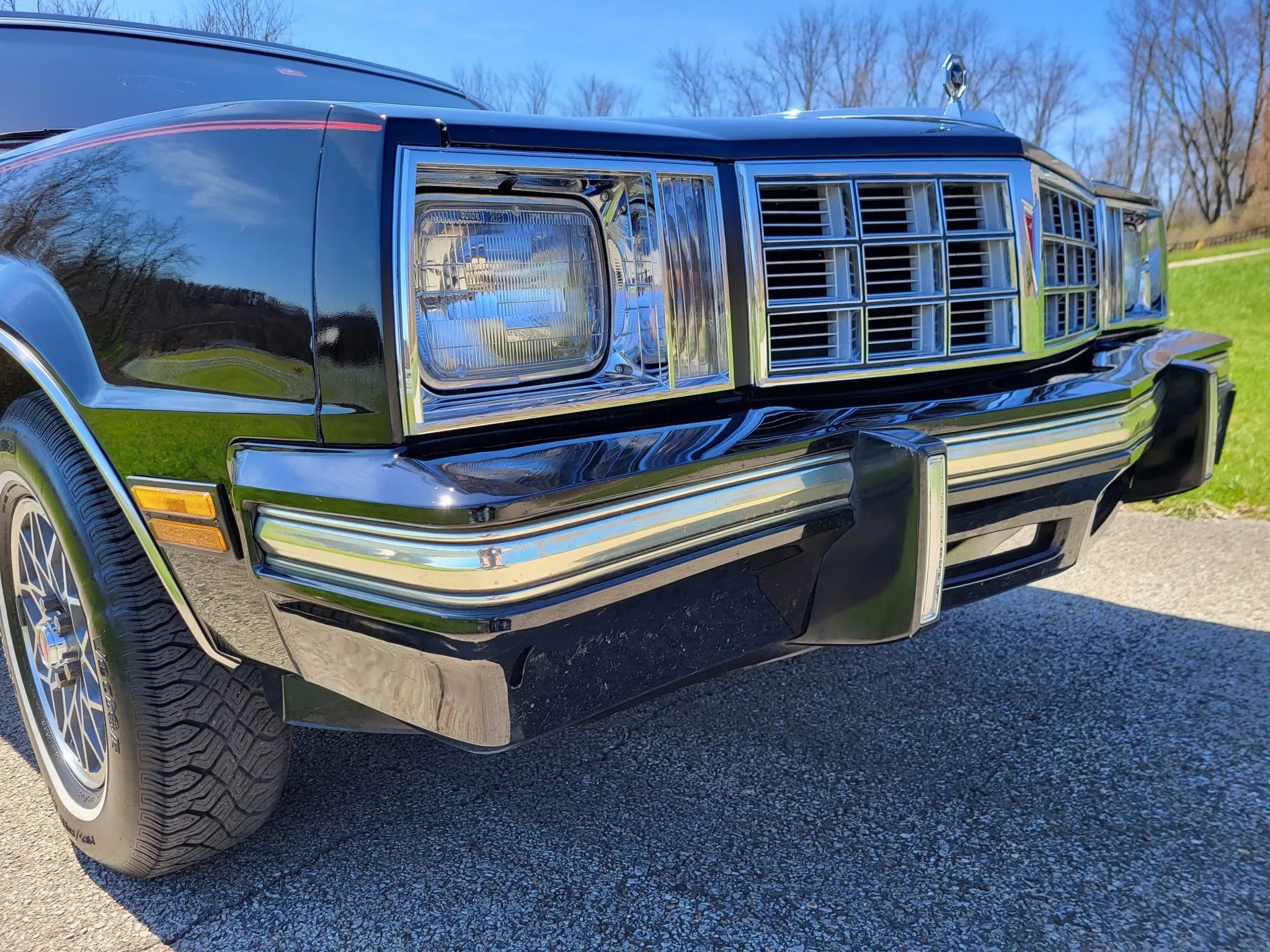 1980 Pontiac Phoenix LJ Coupe: Two Doors, Four Speeds, 32,349 Miles, Zero Credibility 19 Front end and grille of a 1980 Pontiac Phoenix
