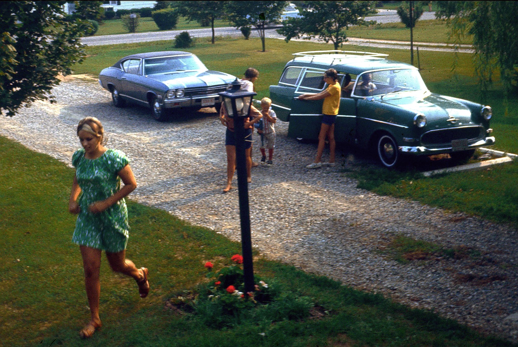The Cars That Lived In Our Neighborhoods In The 1950s to 1970s 14 422672890 43831701fe k