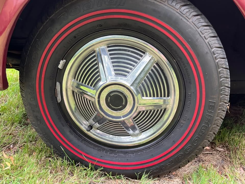 1965 Ford T5 wheel cover